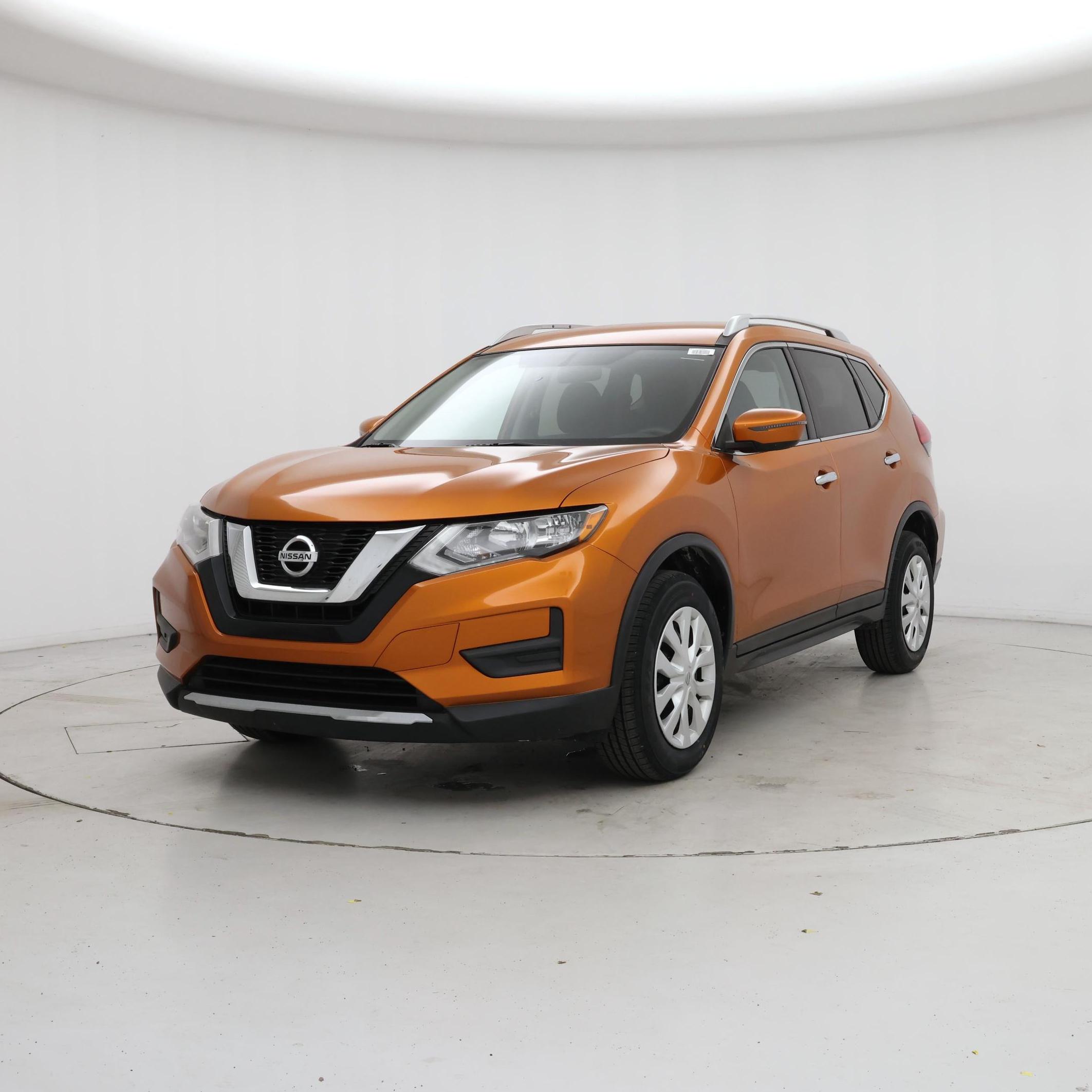 Thumbnail: 2017 Nissan Rogue - 4