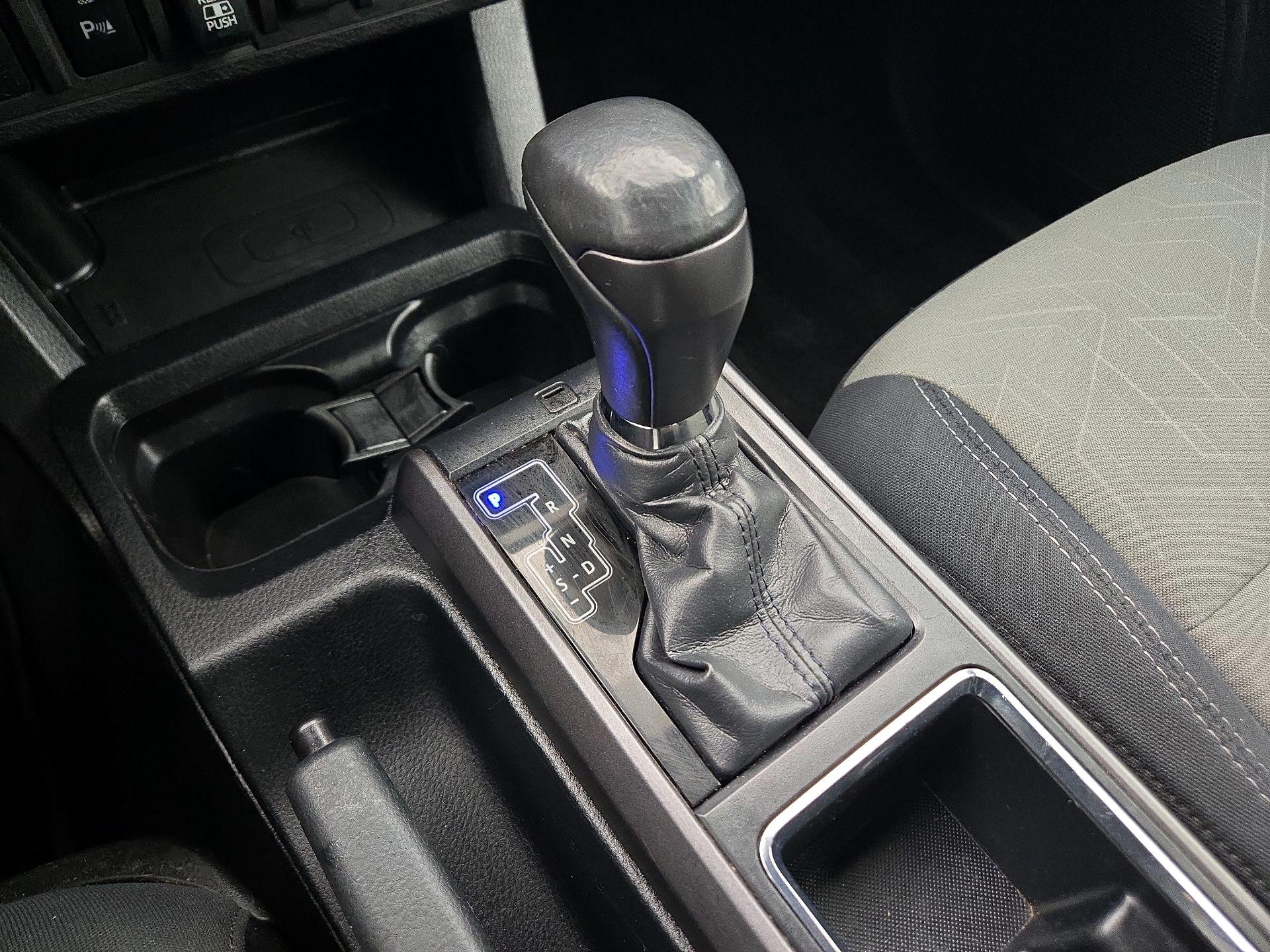 Thumbnail: 2020 Toyota Tacoma - 18