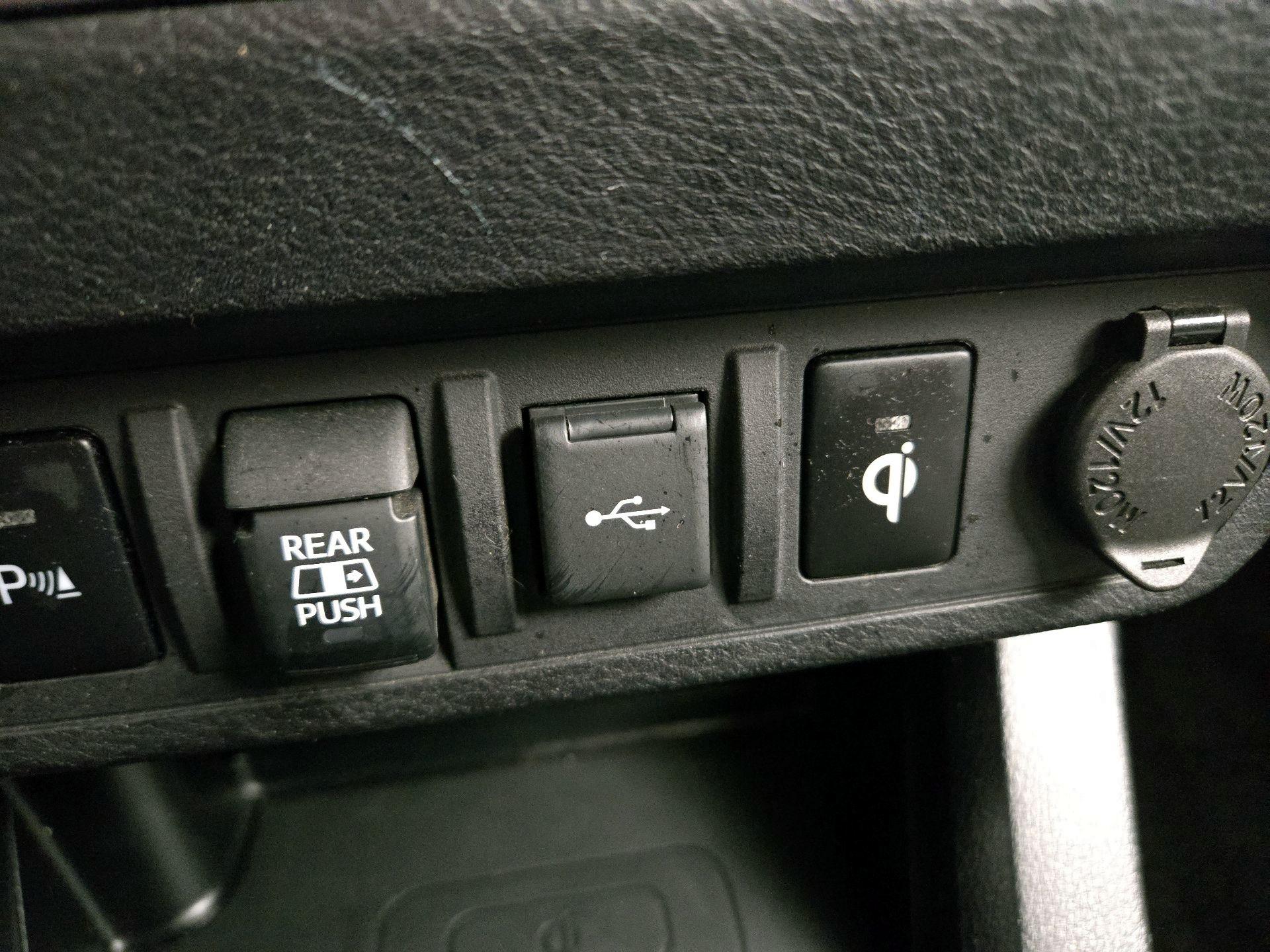 Thumbnail: 2020 Toyota Tacoma - 19