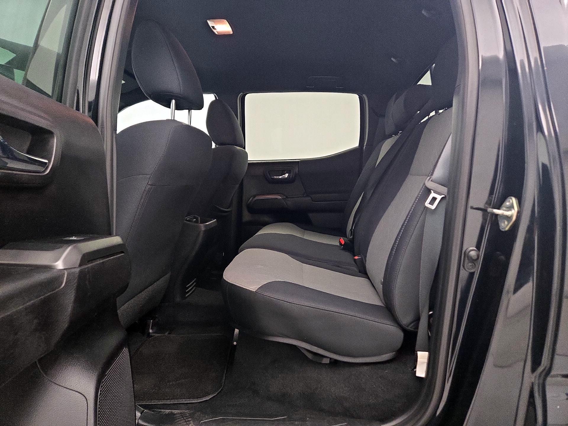 Thumbnail: 2020 Toyota Tacoma - 20