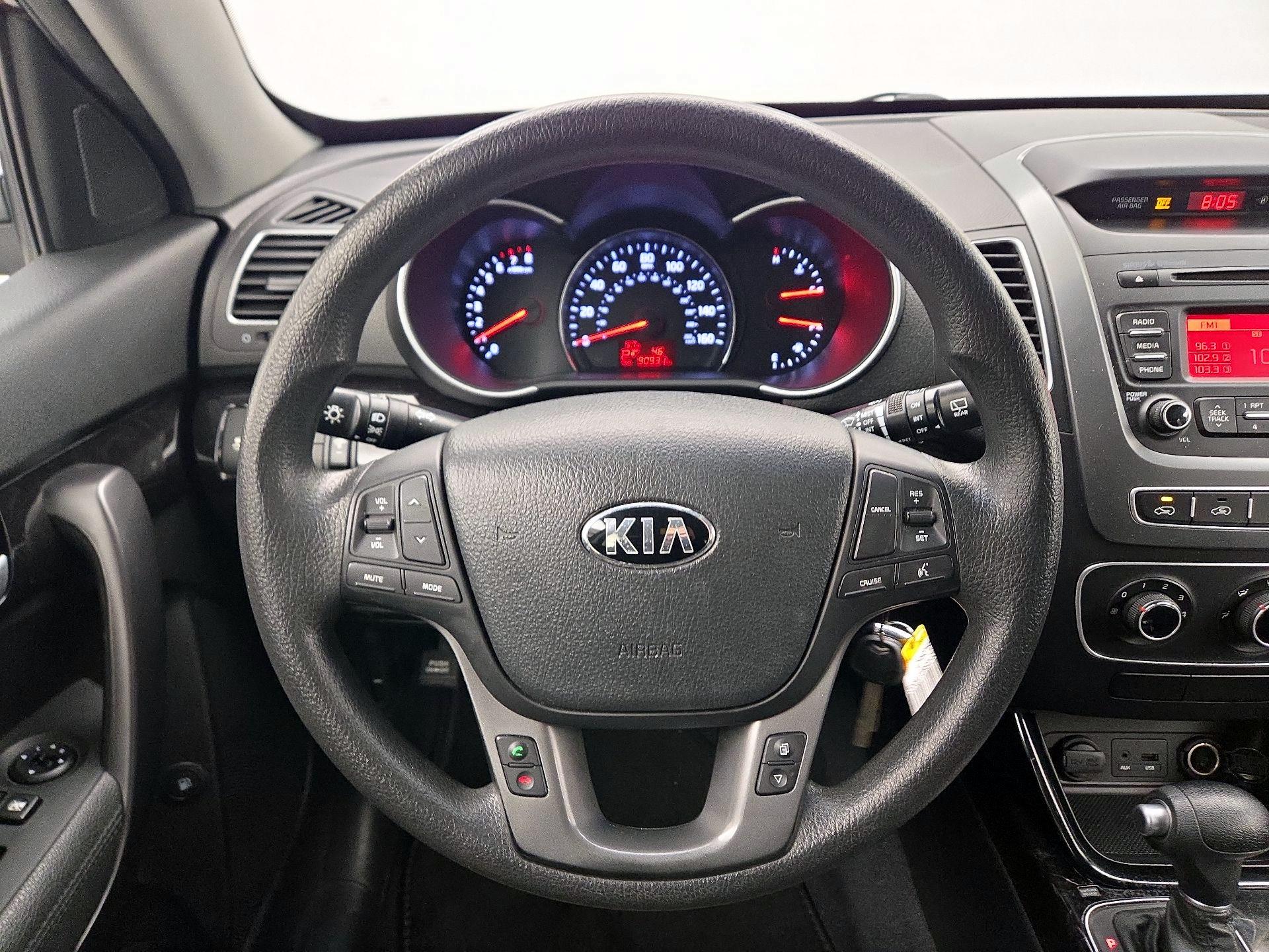 Thumbnail: 2015 Kia Sorento - 10