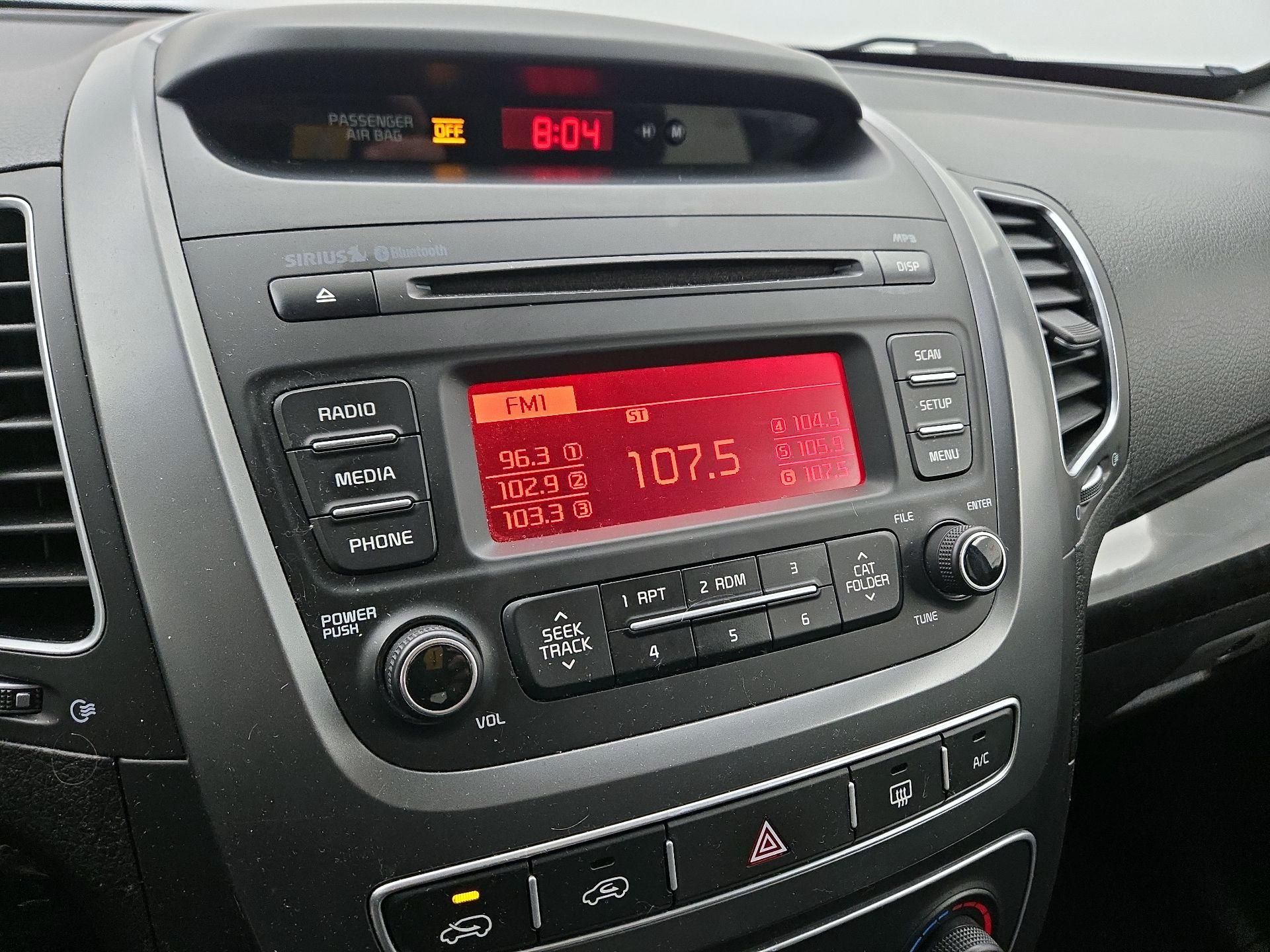 Thumbnail: 2015 Kia Sorento - 14