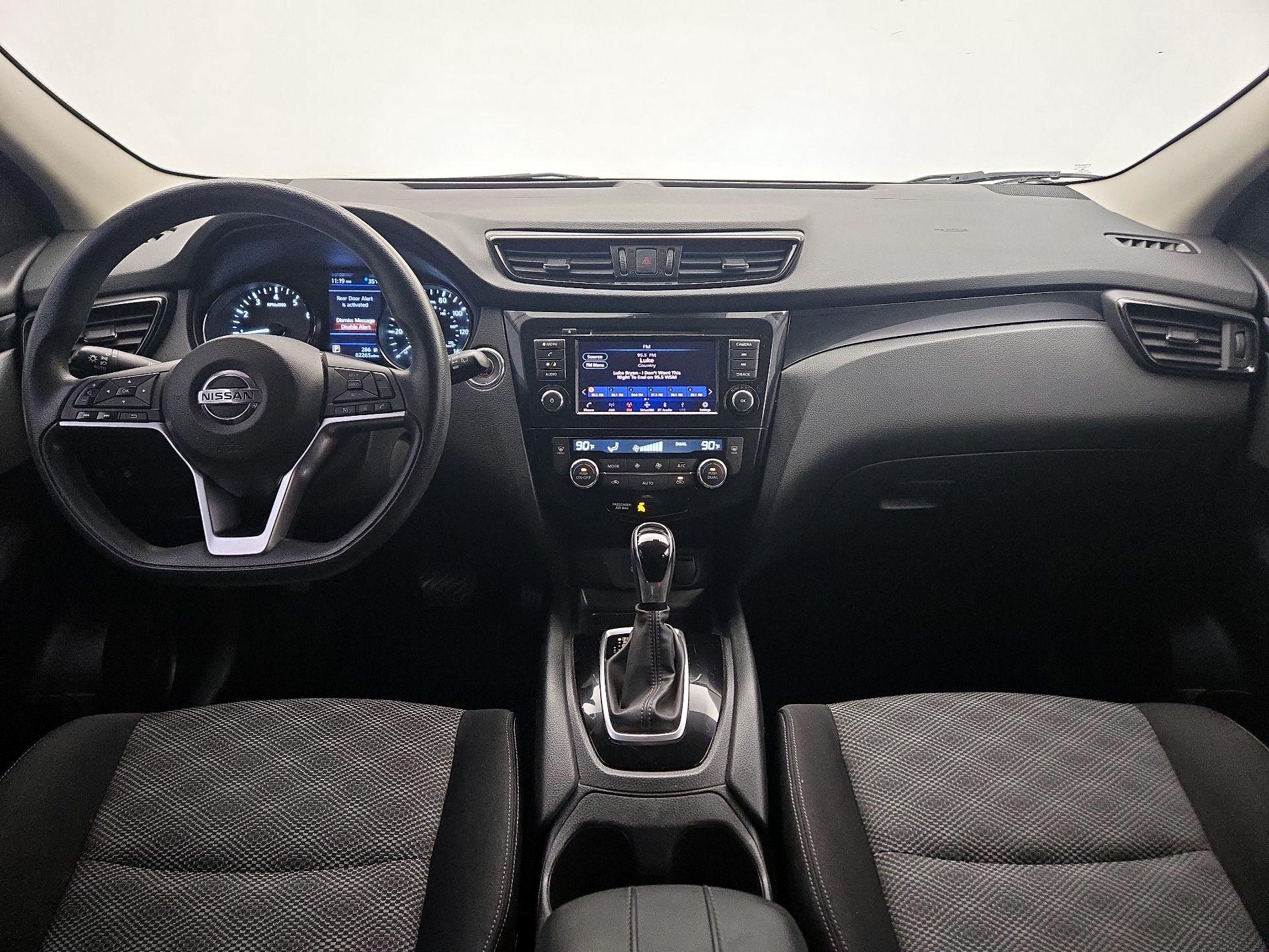 Thumbnail: 2019 Nissan Rogue Sport - 9