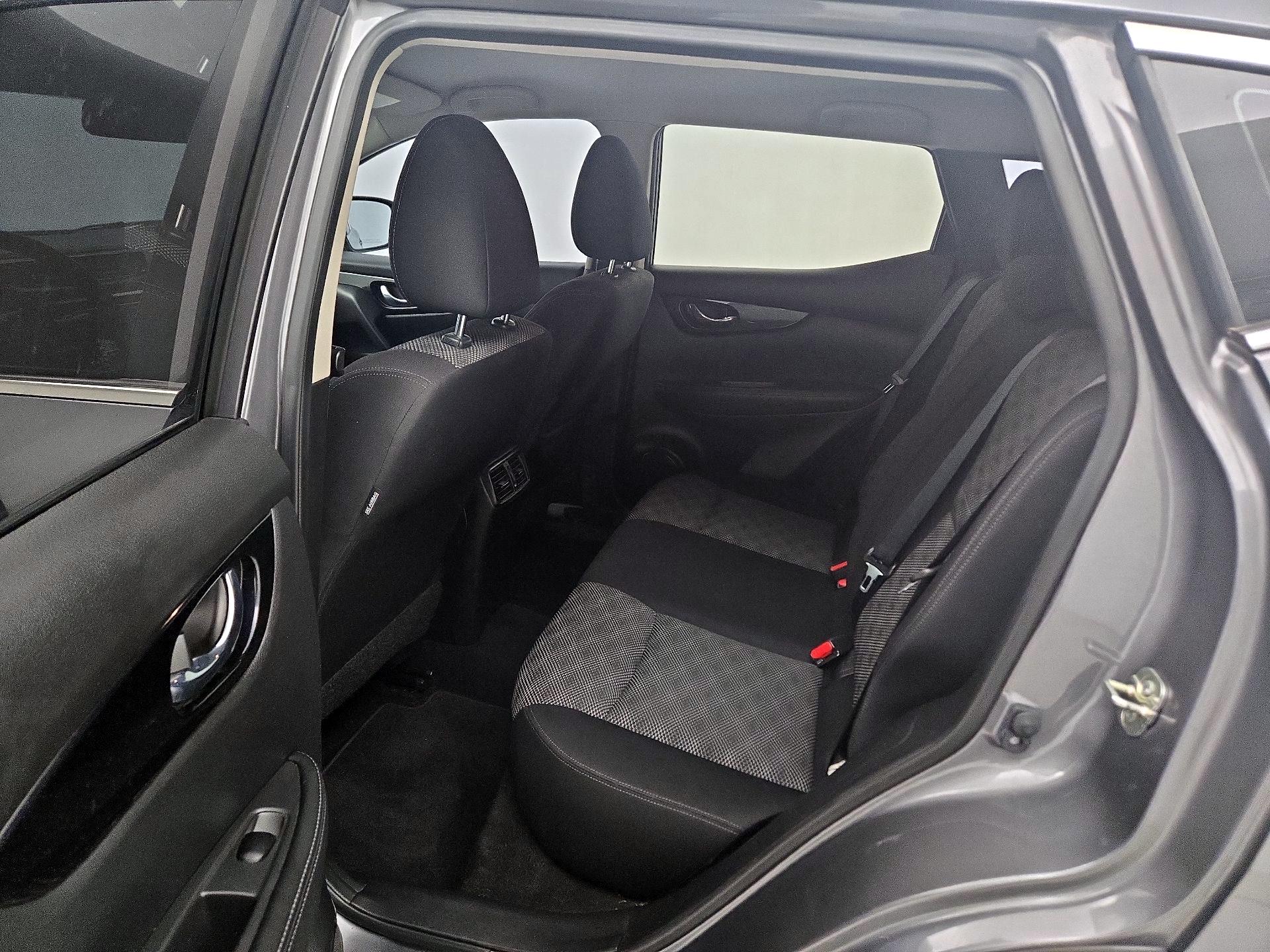 Thumbnail: 2019 Nissan Rogue Sport - 19