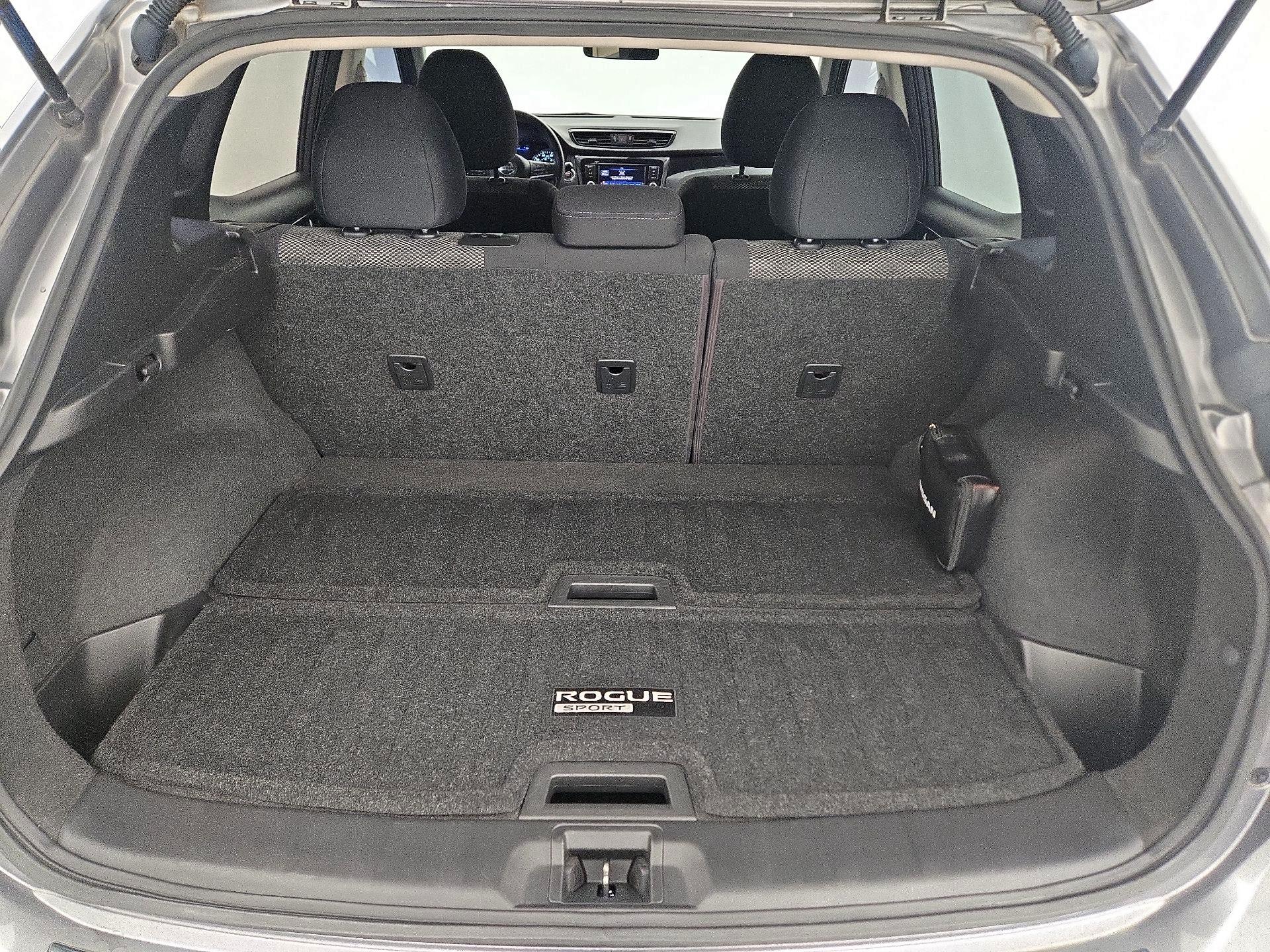 Thumbnail: 2019 Nissan Rogue Sport - 20