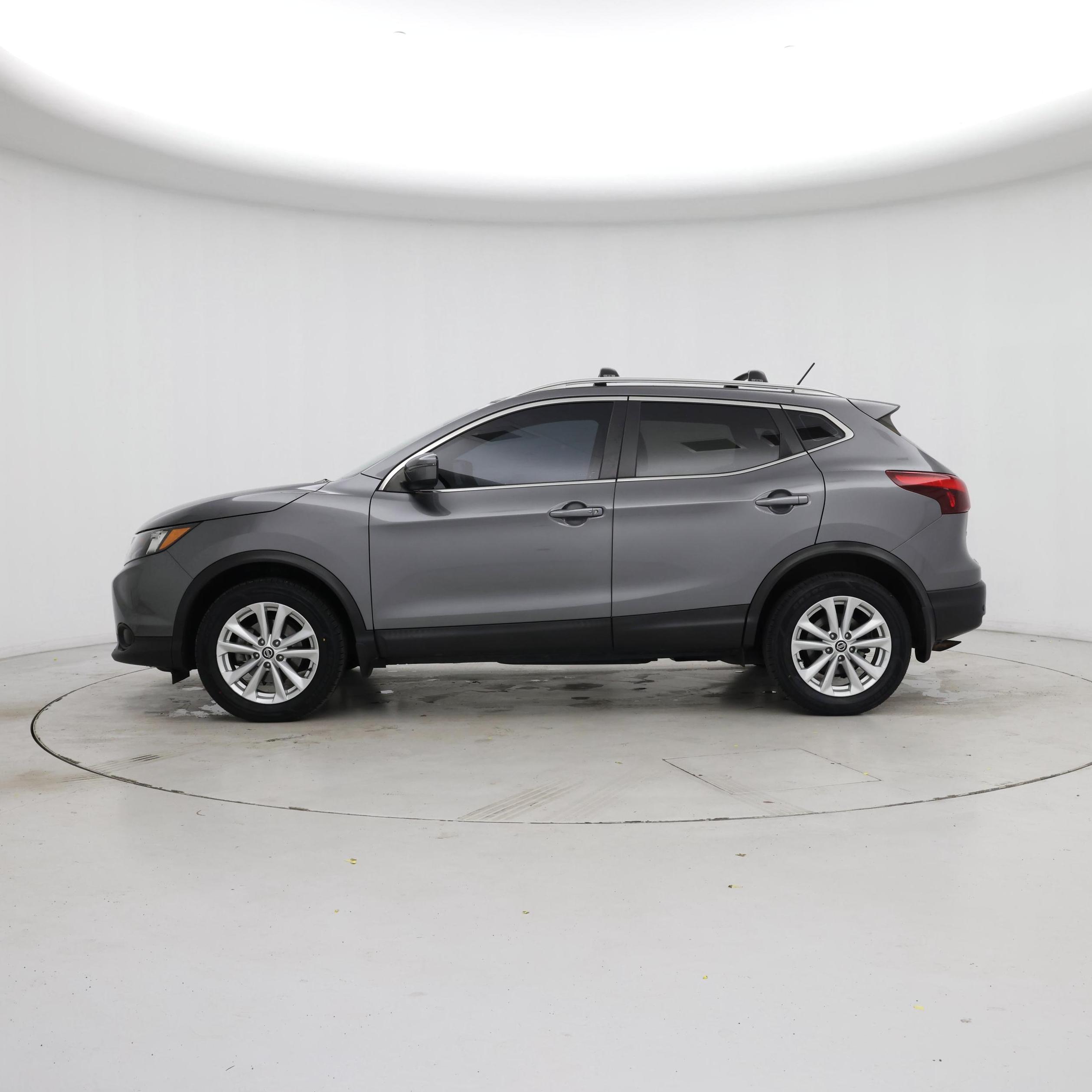 Thumbnail: 2019 Nissan Rogue Sport - 3