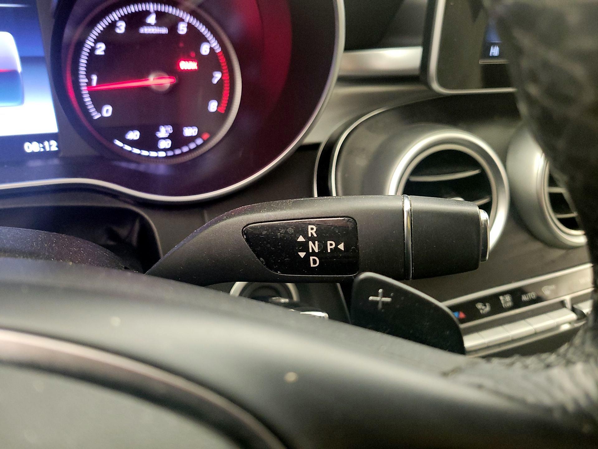 Thumbnail: 2016 Mercedes-Benz C-Class - 18