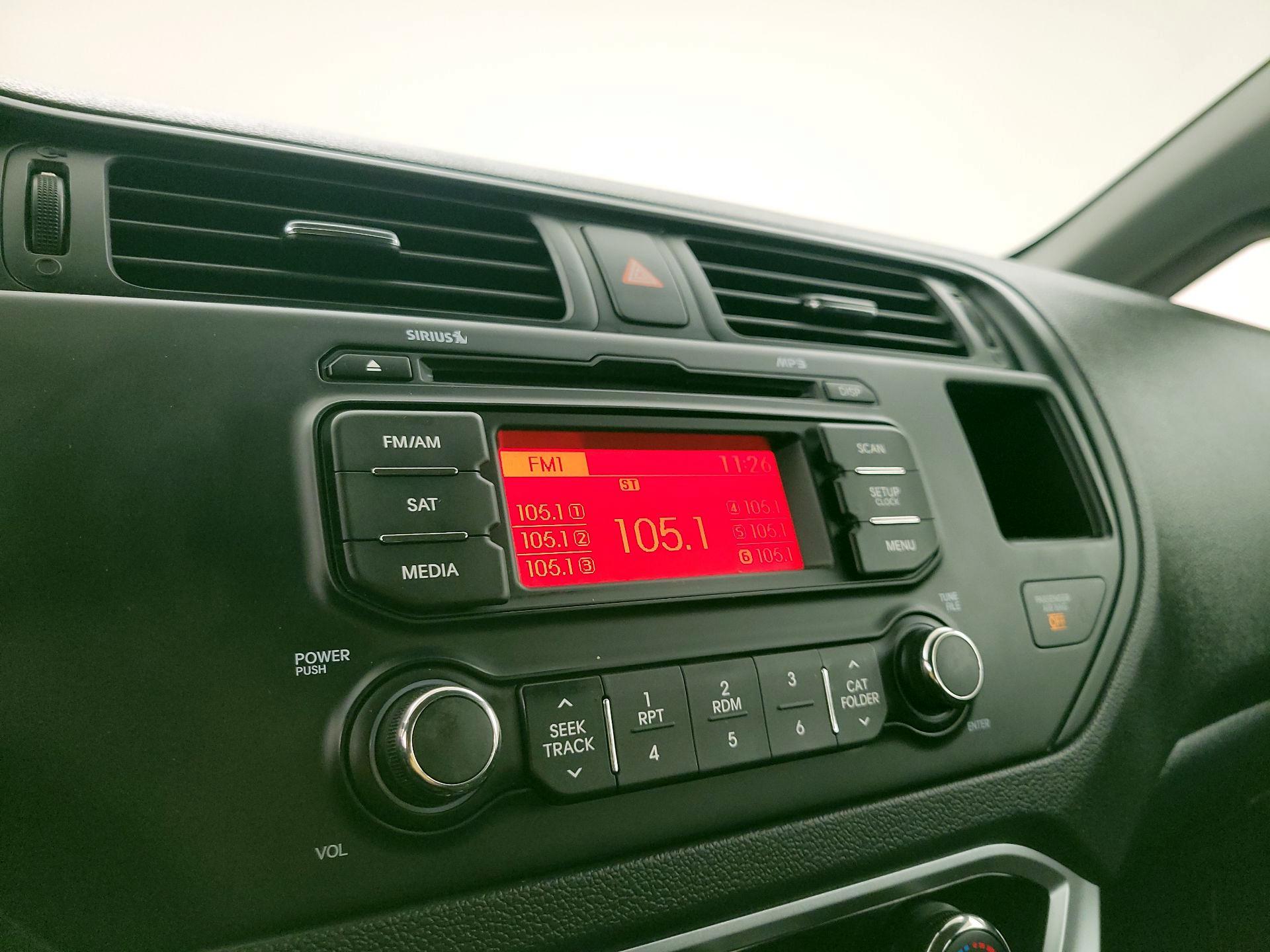 Thumbnail: 2015 Kia Rio5 - 14