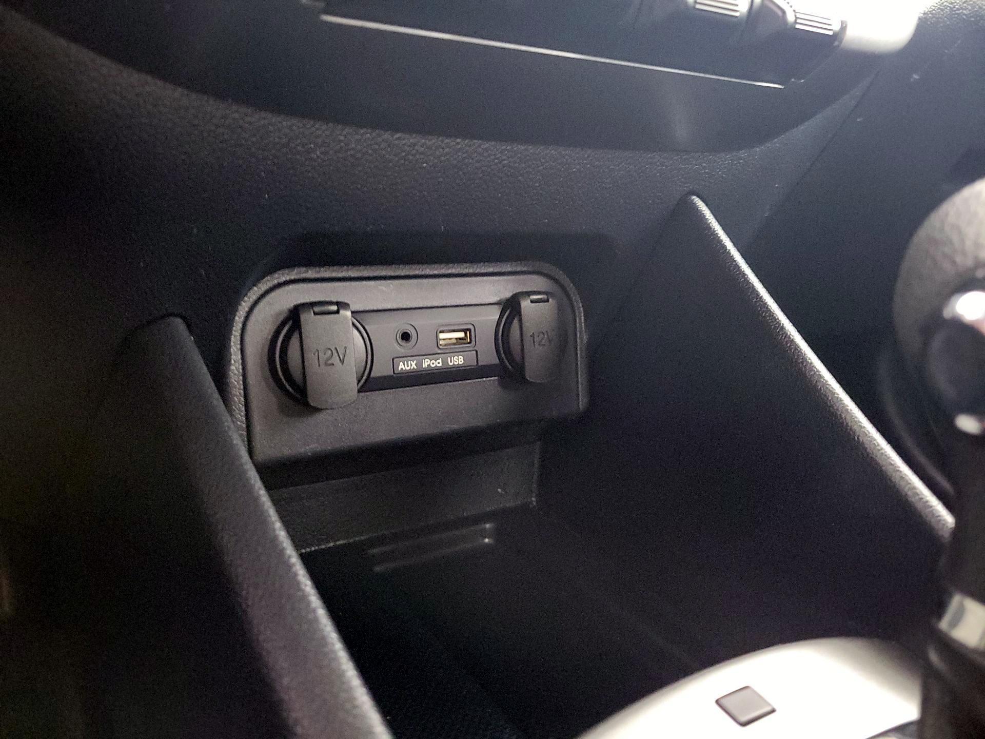 Thumbnail: 2015 Kia Rio5 - 17