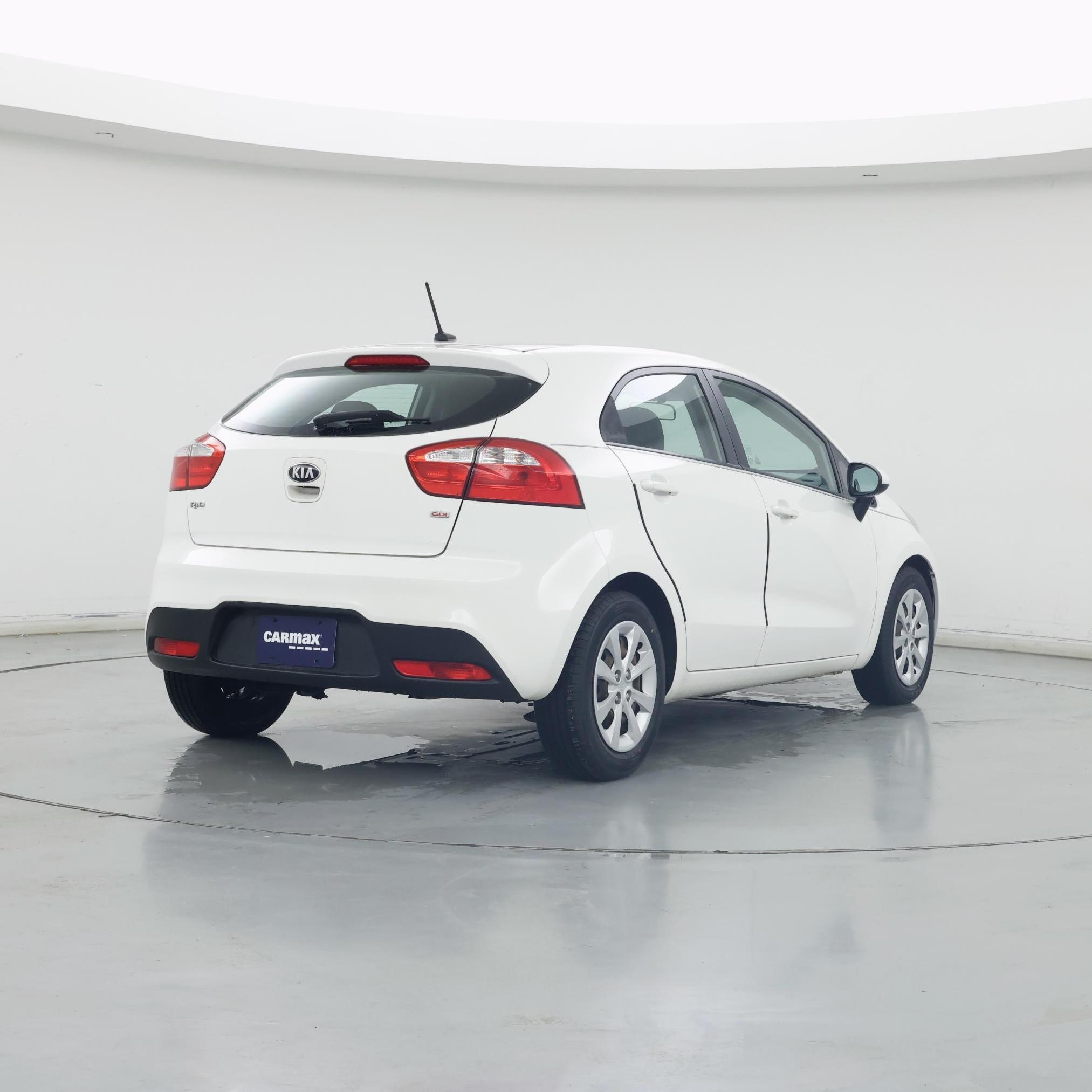 Thumbnail: 2015 Kia Rio5 - 8