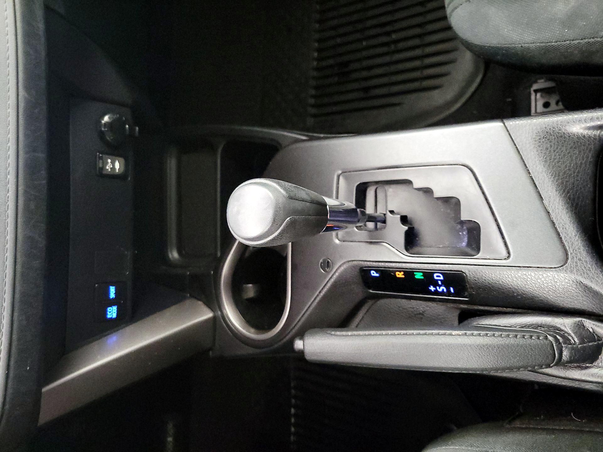 Thumbnail: 2017 Toyota RAV4 - 17