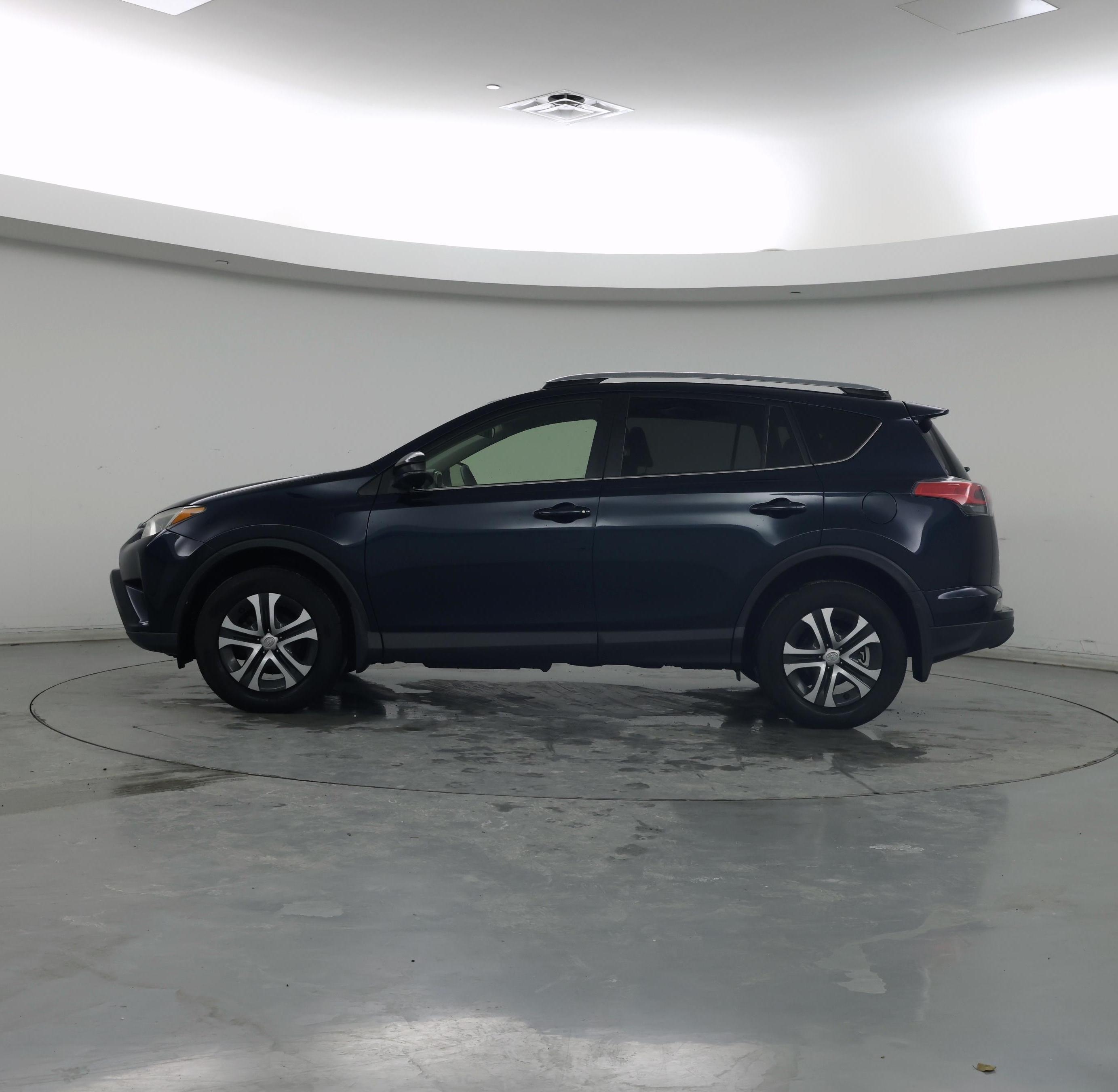 Thumbnail: 2017 Toyota RAV4 - 3