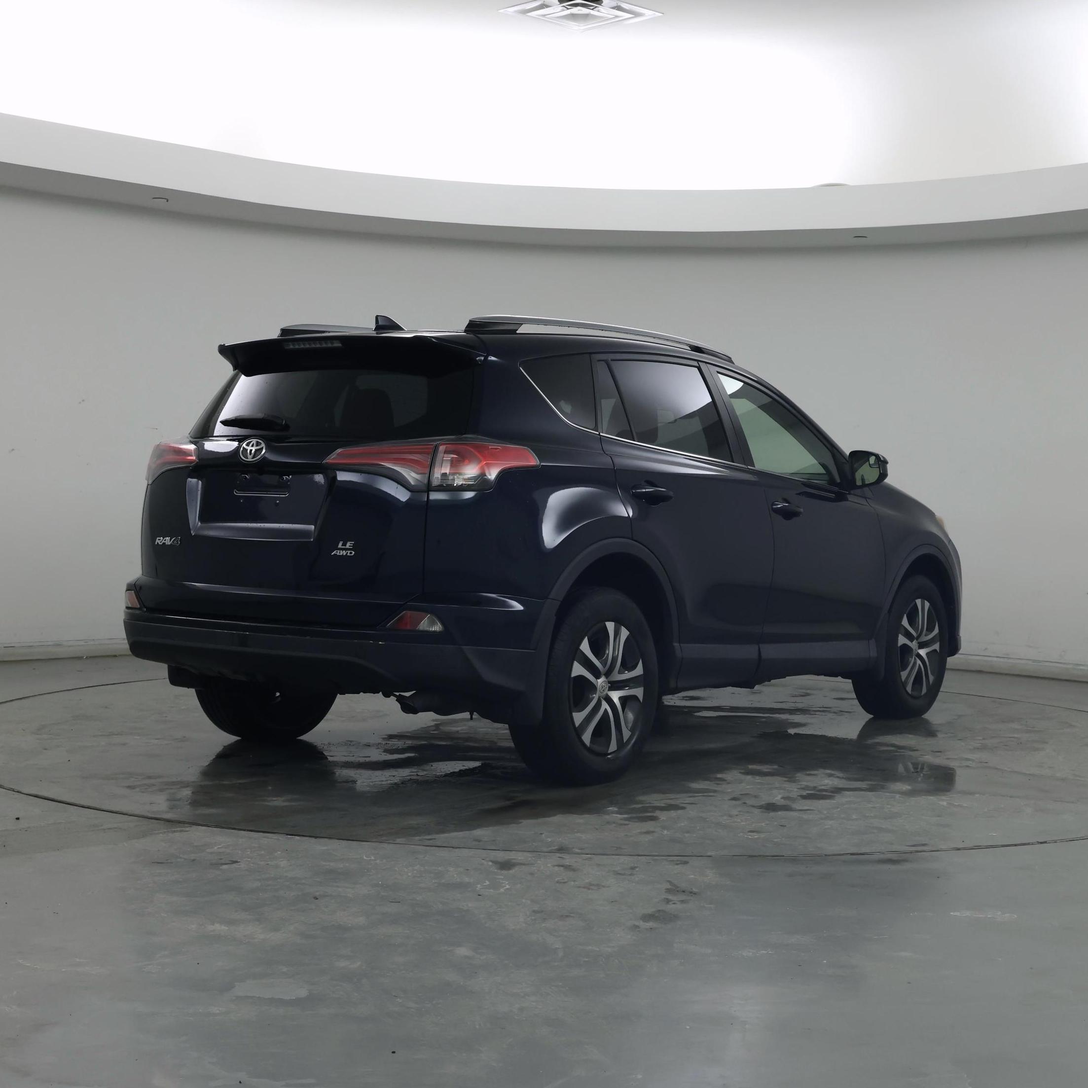 Thumbnail: 2017 Toyota RAV4 - 8