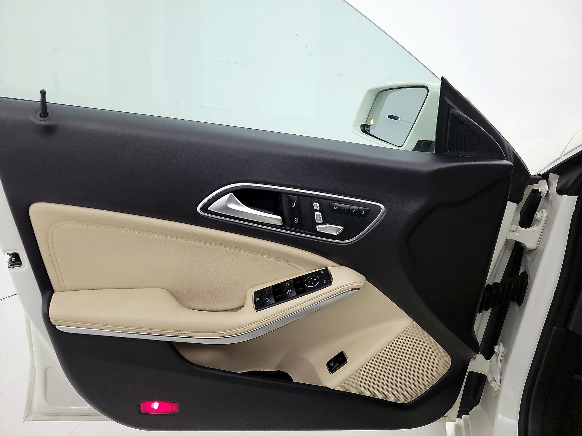 Thumbnail: 2018 Mercedes-Benz CLA - 12