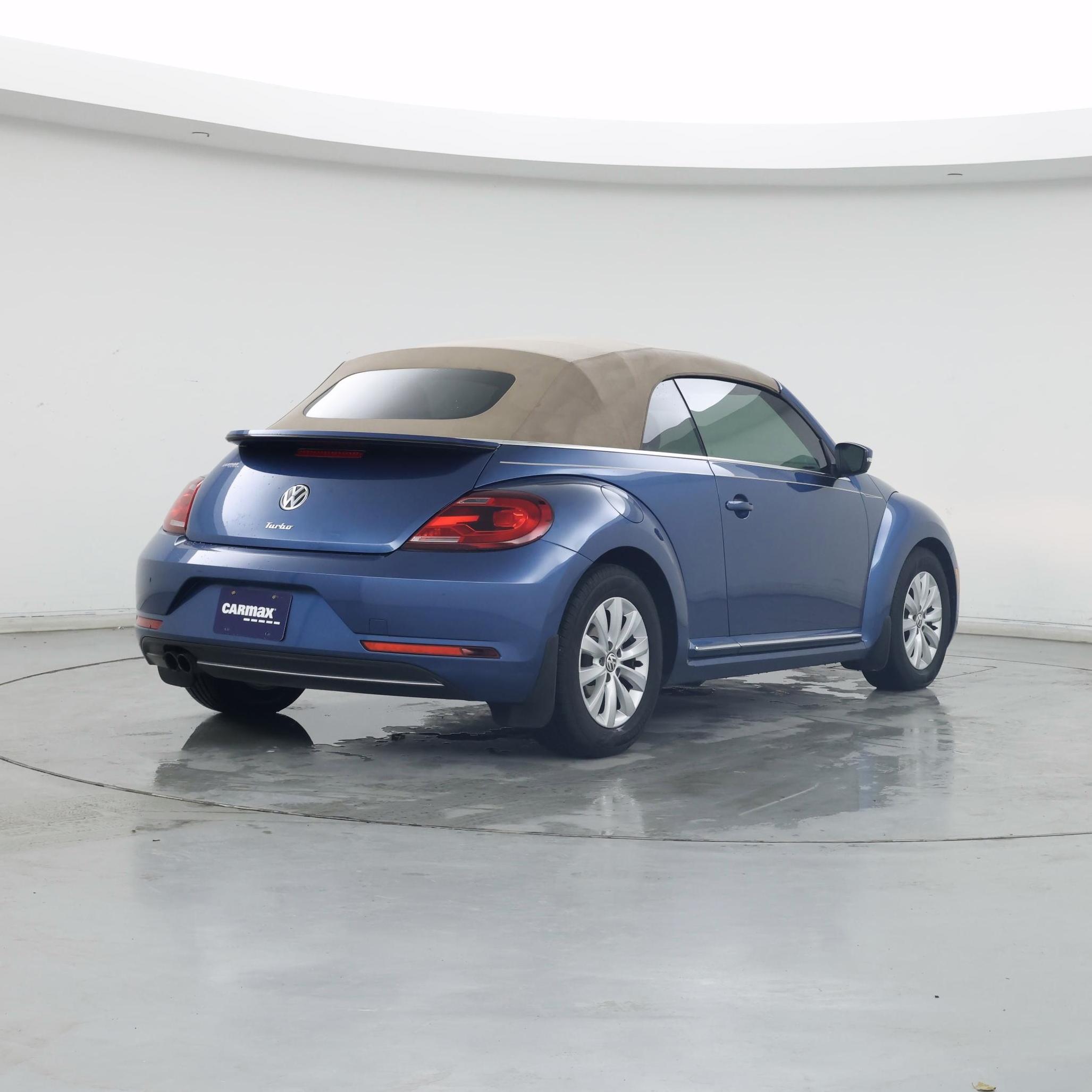 Thumbnail: 2017 Volkswagen Beetle - 8