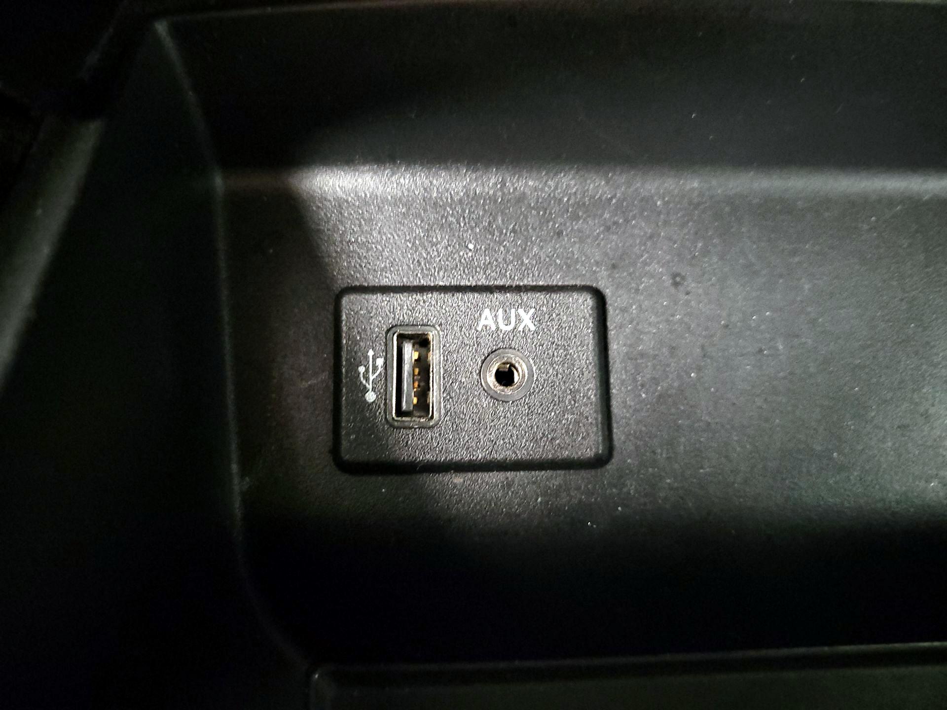 Thumbnail: 2017 Nissan Altima - 18