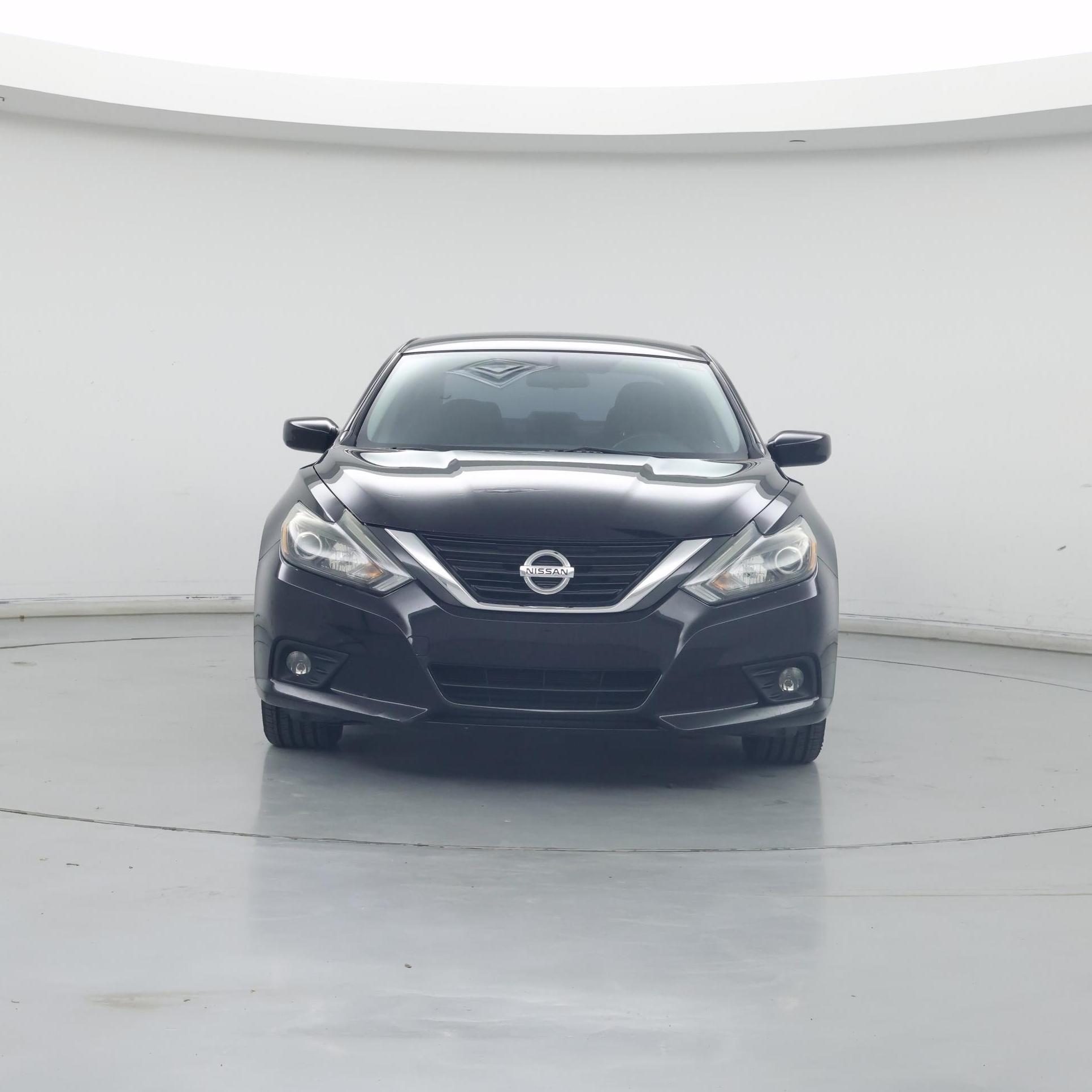 Thumbnail: 2017 Nissan Altima - 5
