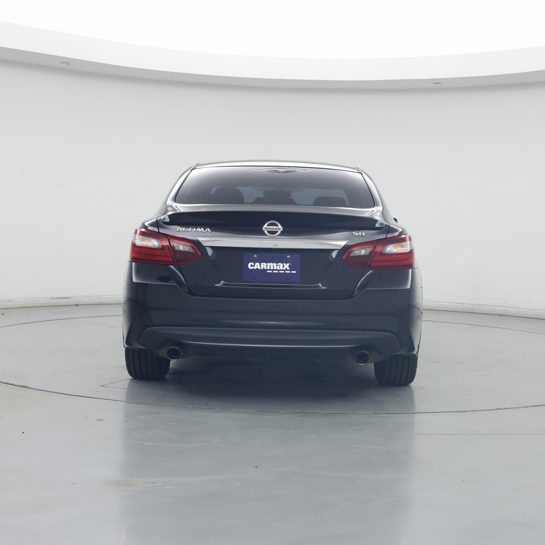 Thumbnail: 2017 Nissan Altima - 6