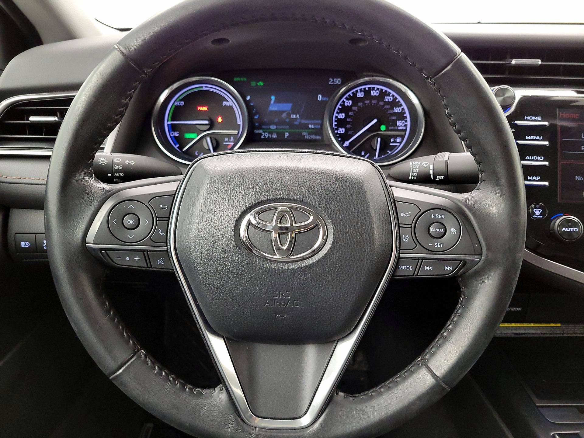 Thumbnail: 2020 Toyota Camry - 10
