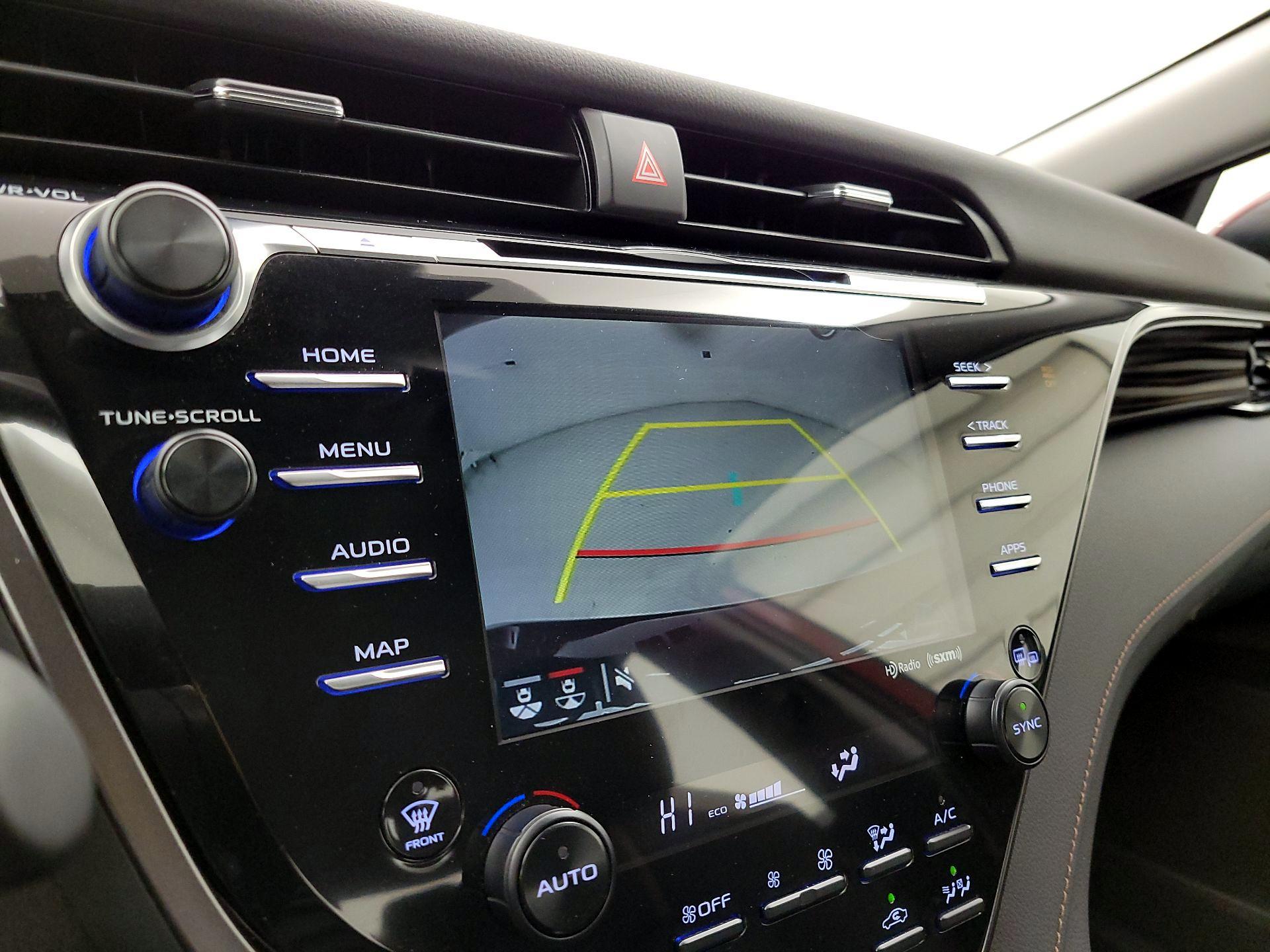 Thumbnail: 2020 Toyota Camry - 14