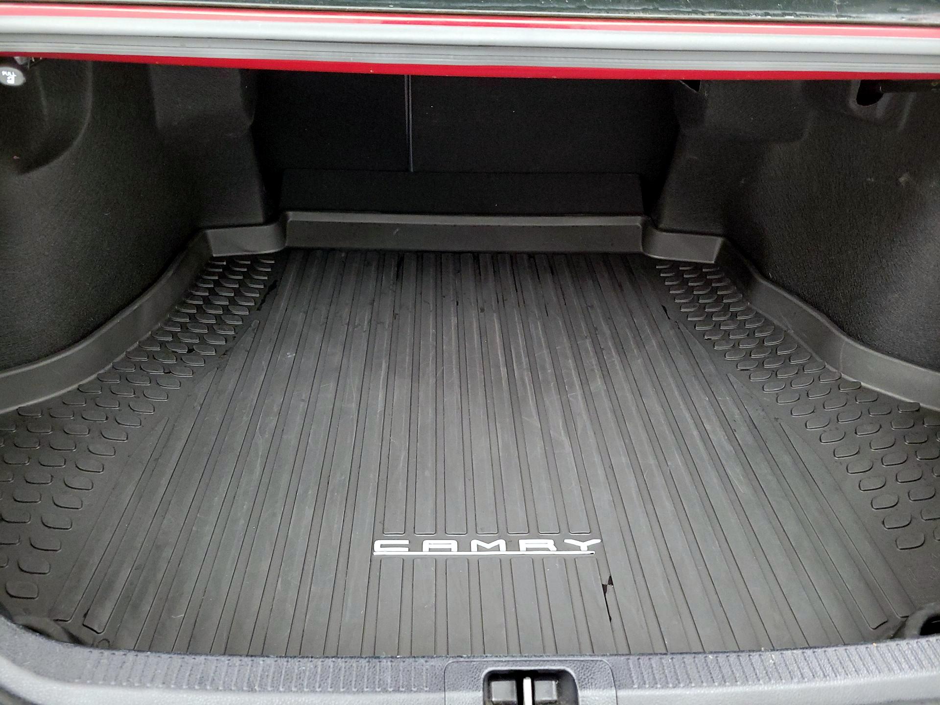 Thumbnail: 2020 Toyota Camry - 19