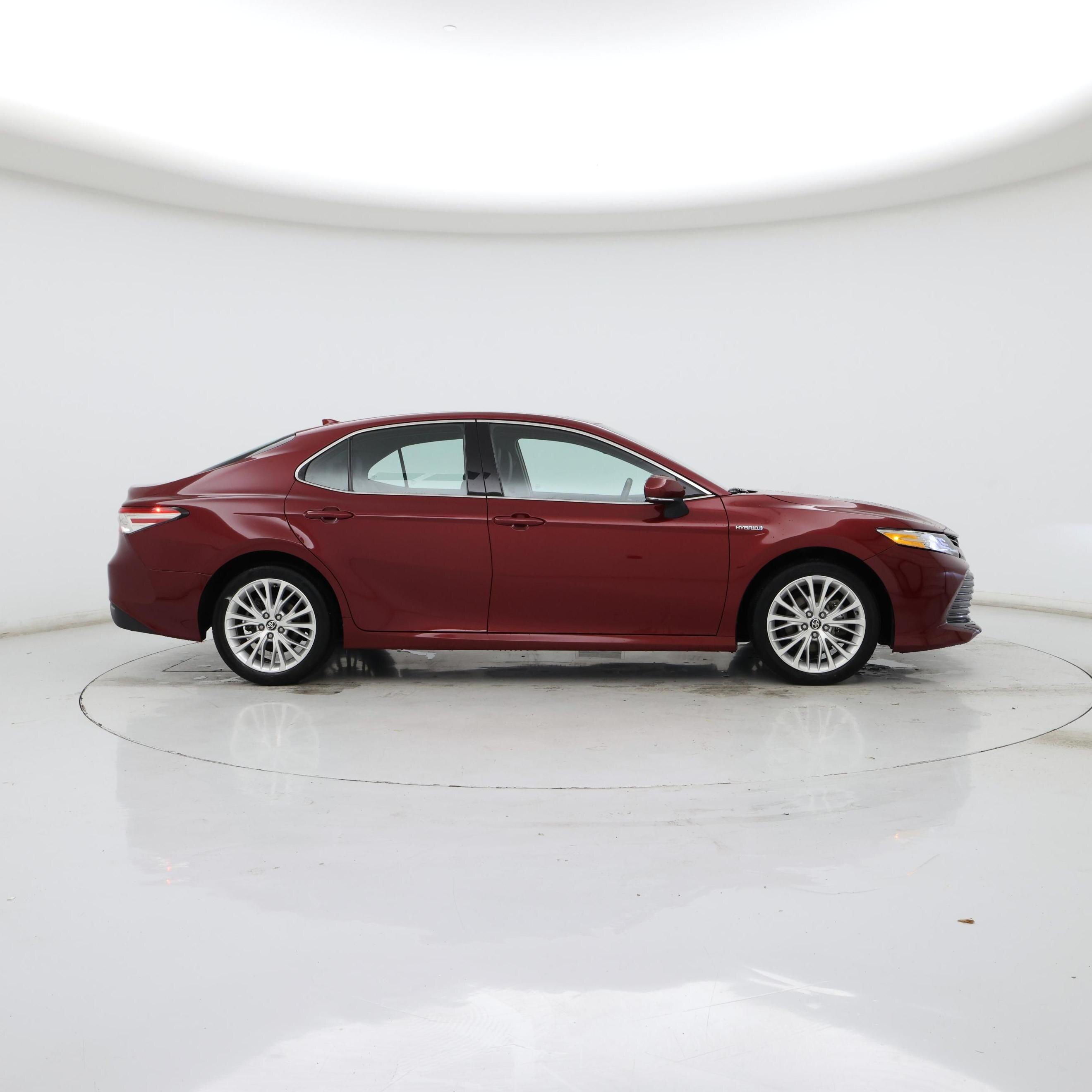 Thumbnail: 2020 Toyota Camry - 7