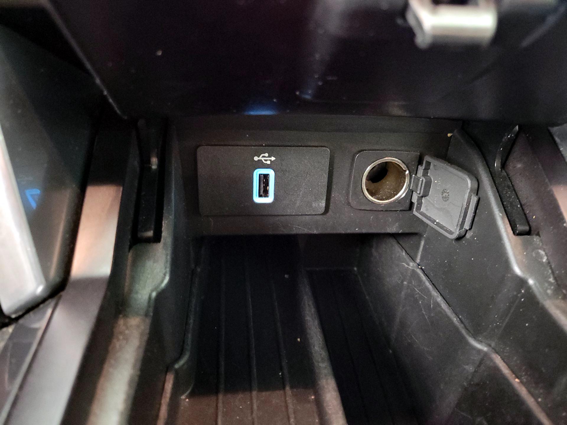 Thumbnail: 2017 Ford Explorer - 19