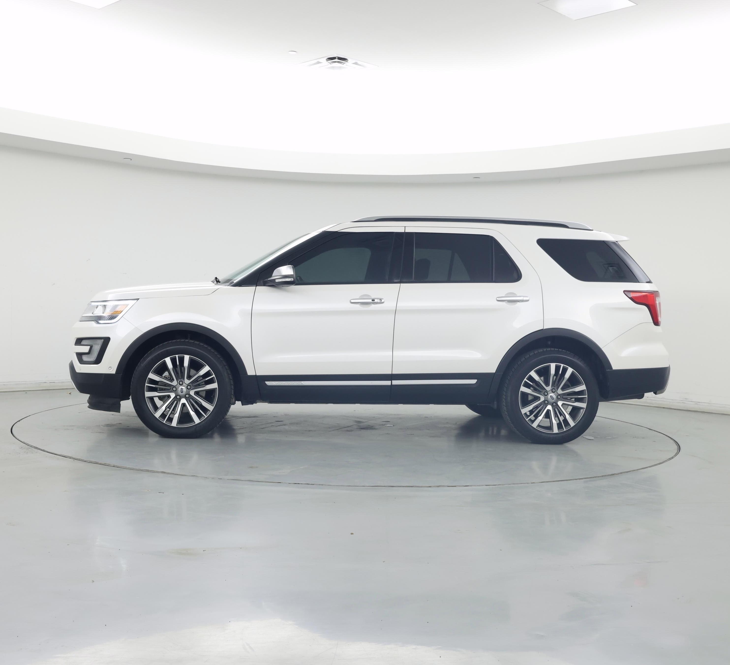 Thumbnail: 2017 Ford Explorer - 3