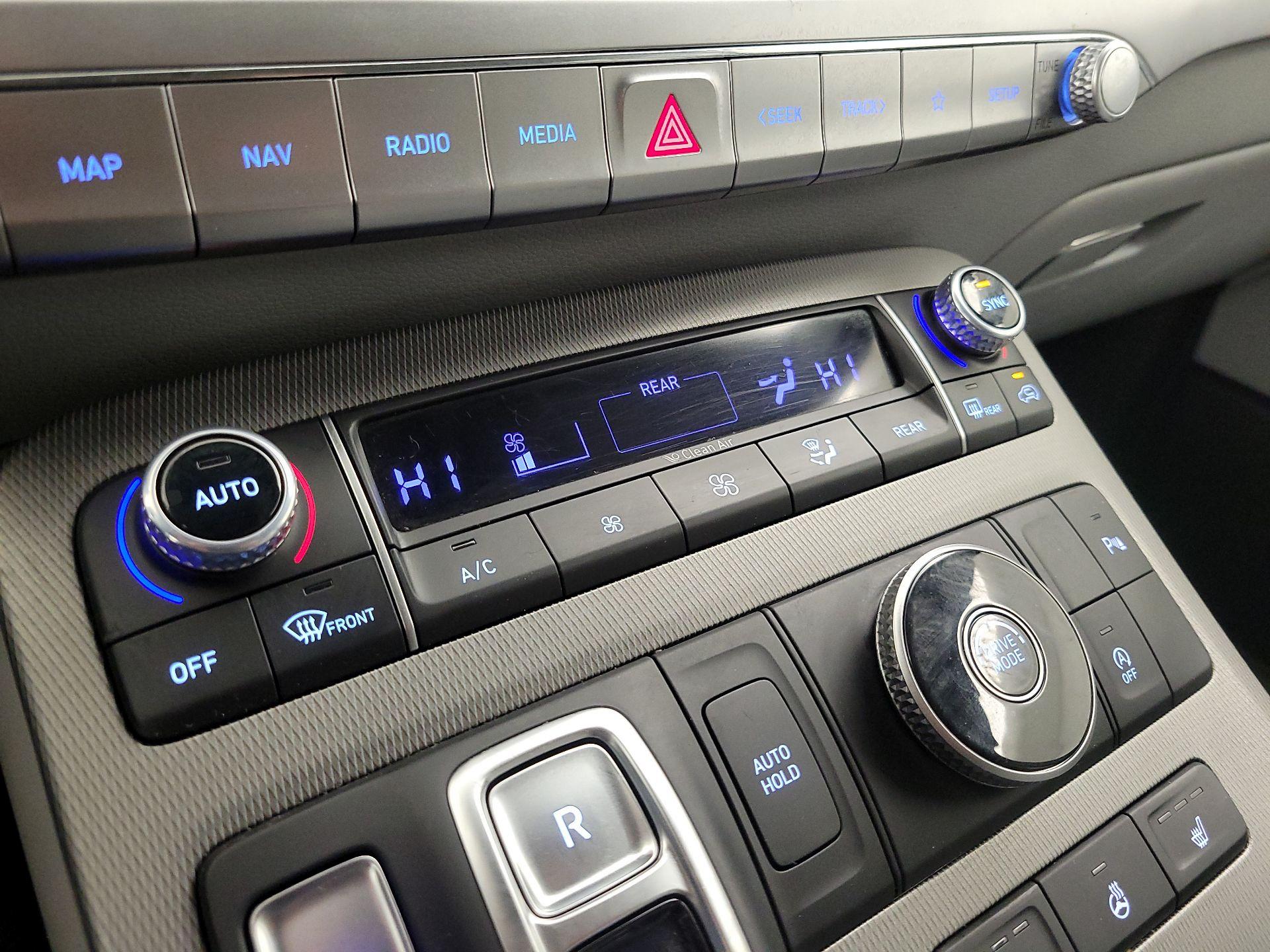 Thumbnail: 2022 Hyundai Palisade - 16