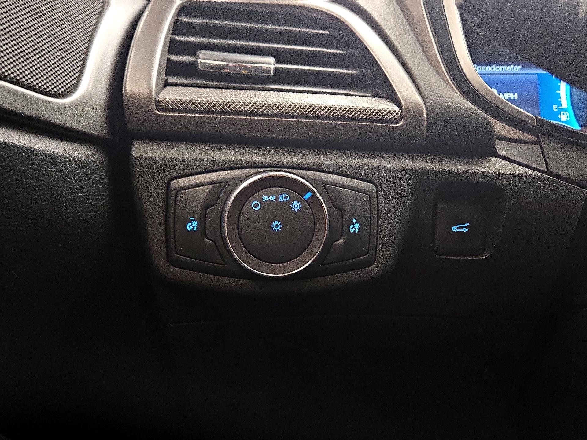 Thumbnail: 2019 Ford Fusion - 13