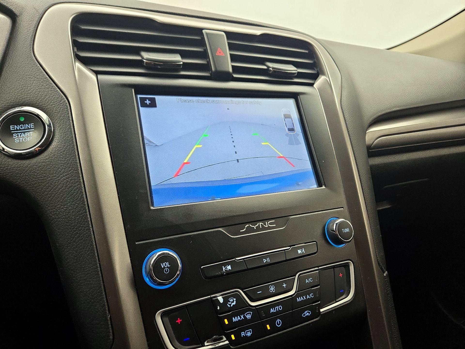 Thumbnail: 2019 Ford Fusion - 14