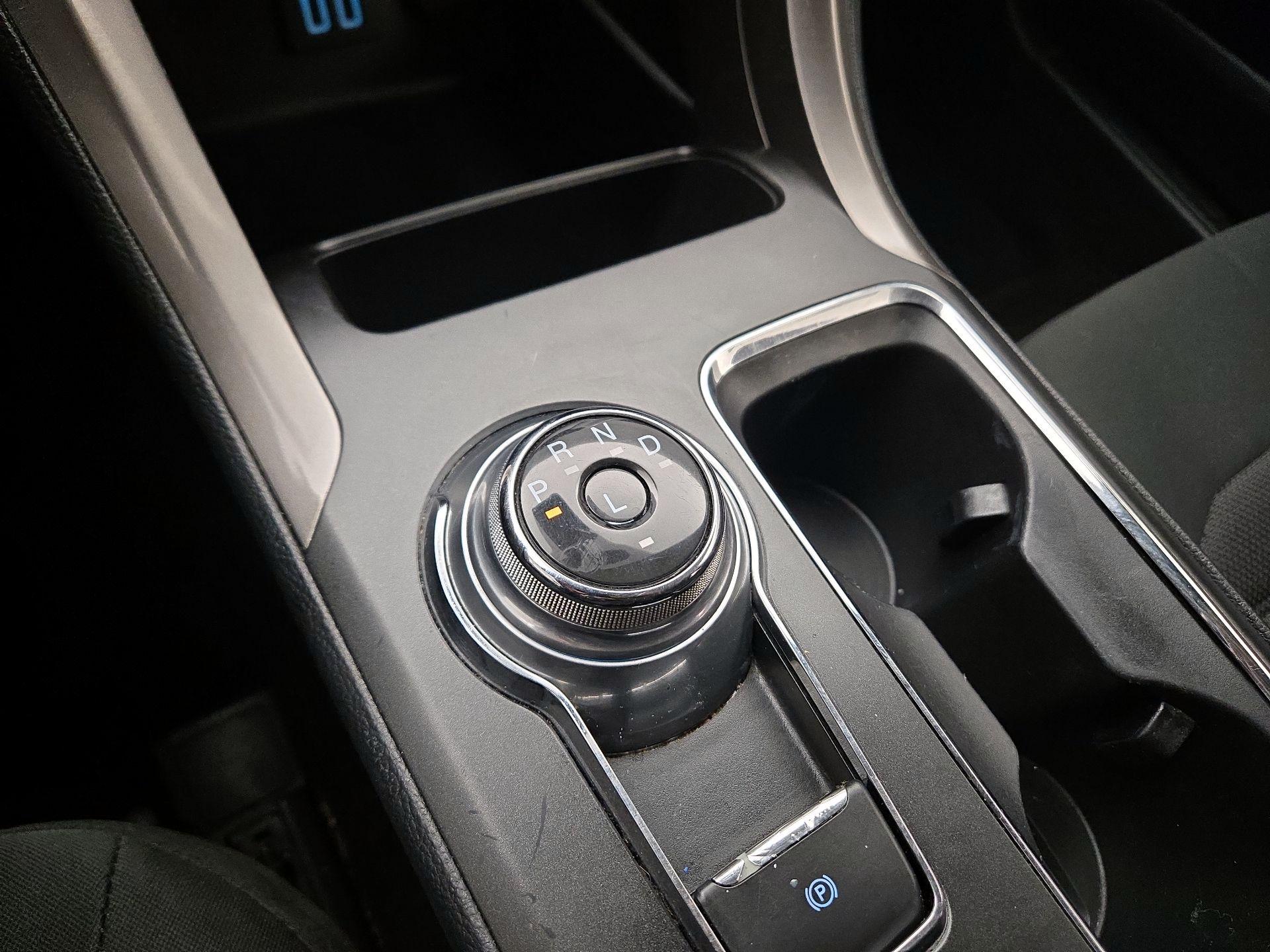 Thumbnail: 2019 Ford Fusion - 17