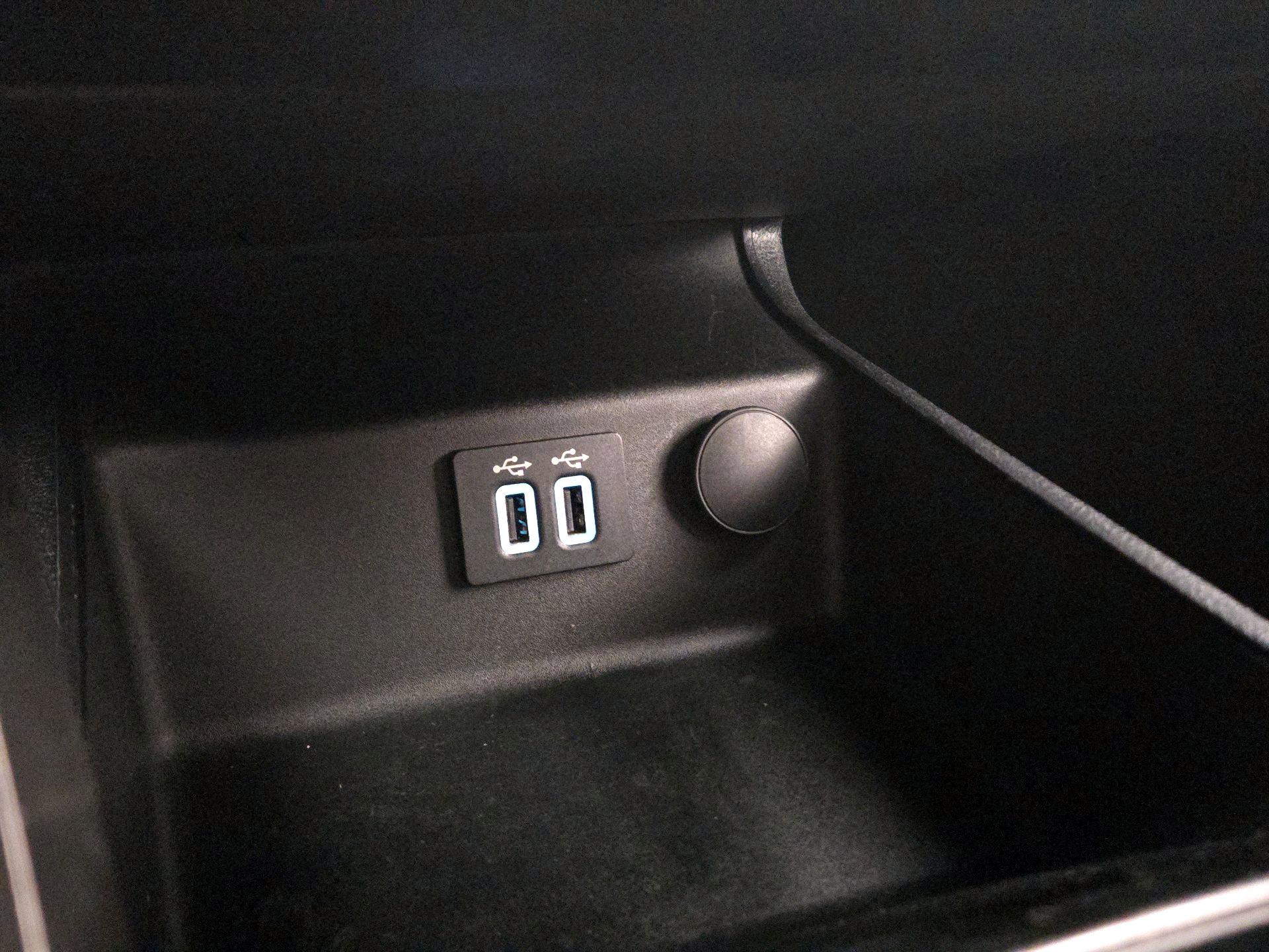 Thumbnail: 2019 Ford Fusion - 18