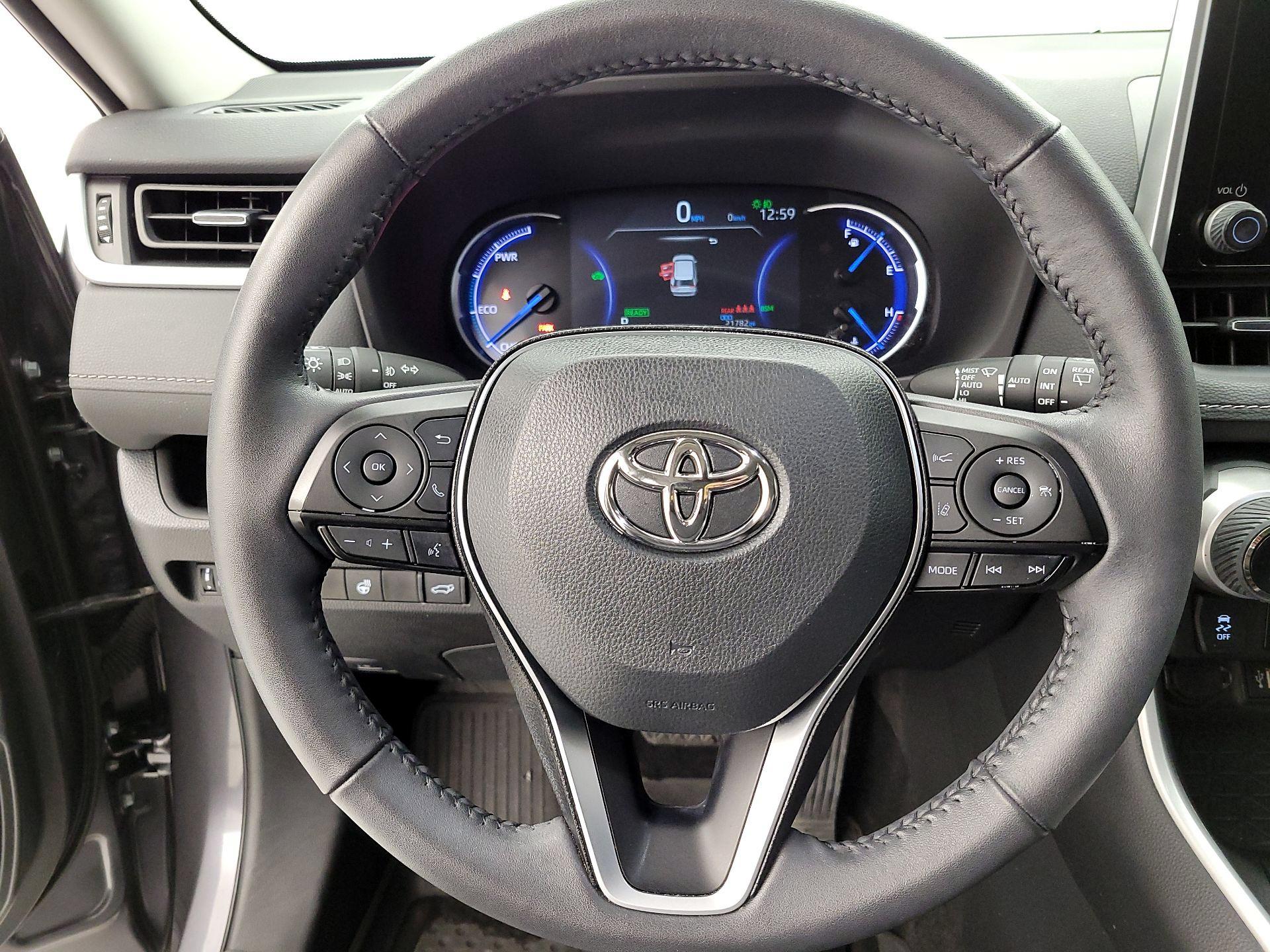 Thumbnail: 2024 Toyota RAV4 - 10