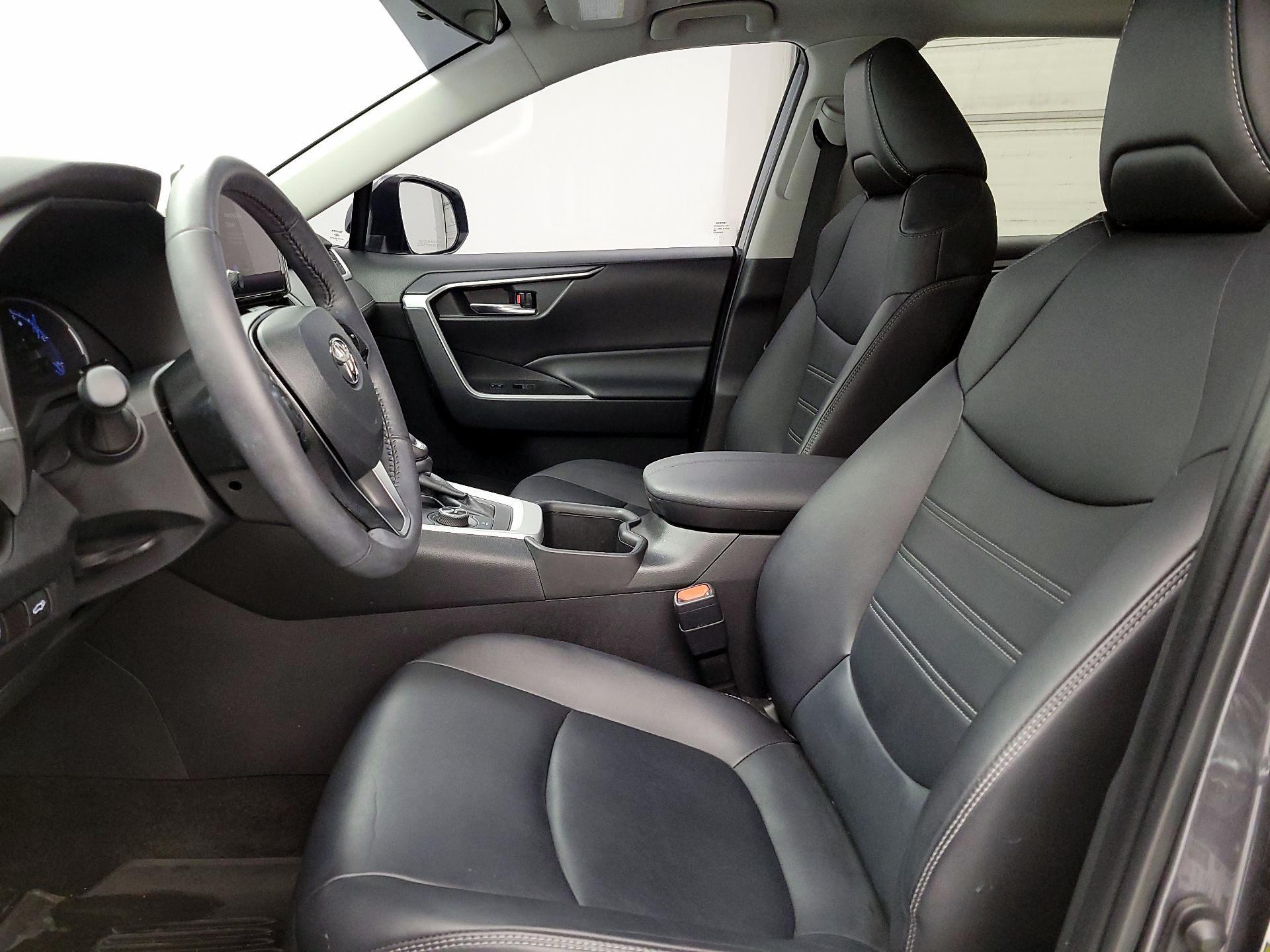 Thumbnail: 2024 Toyota RAV4 - 11