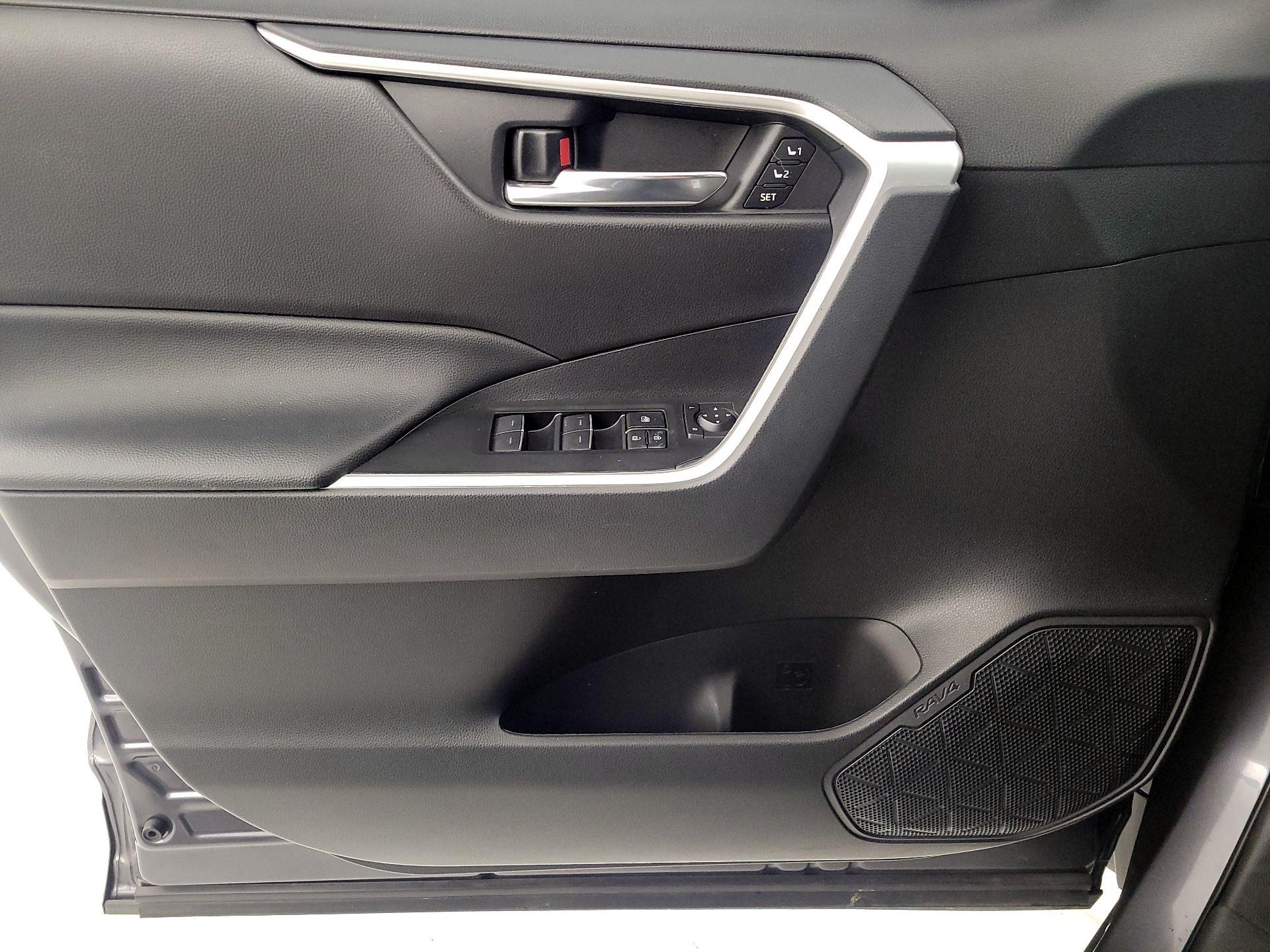 Thumbnail: 2024 Toyota RAV4 - 12