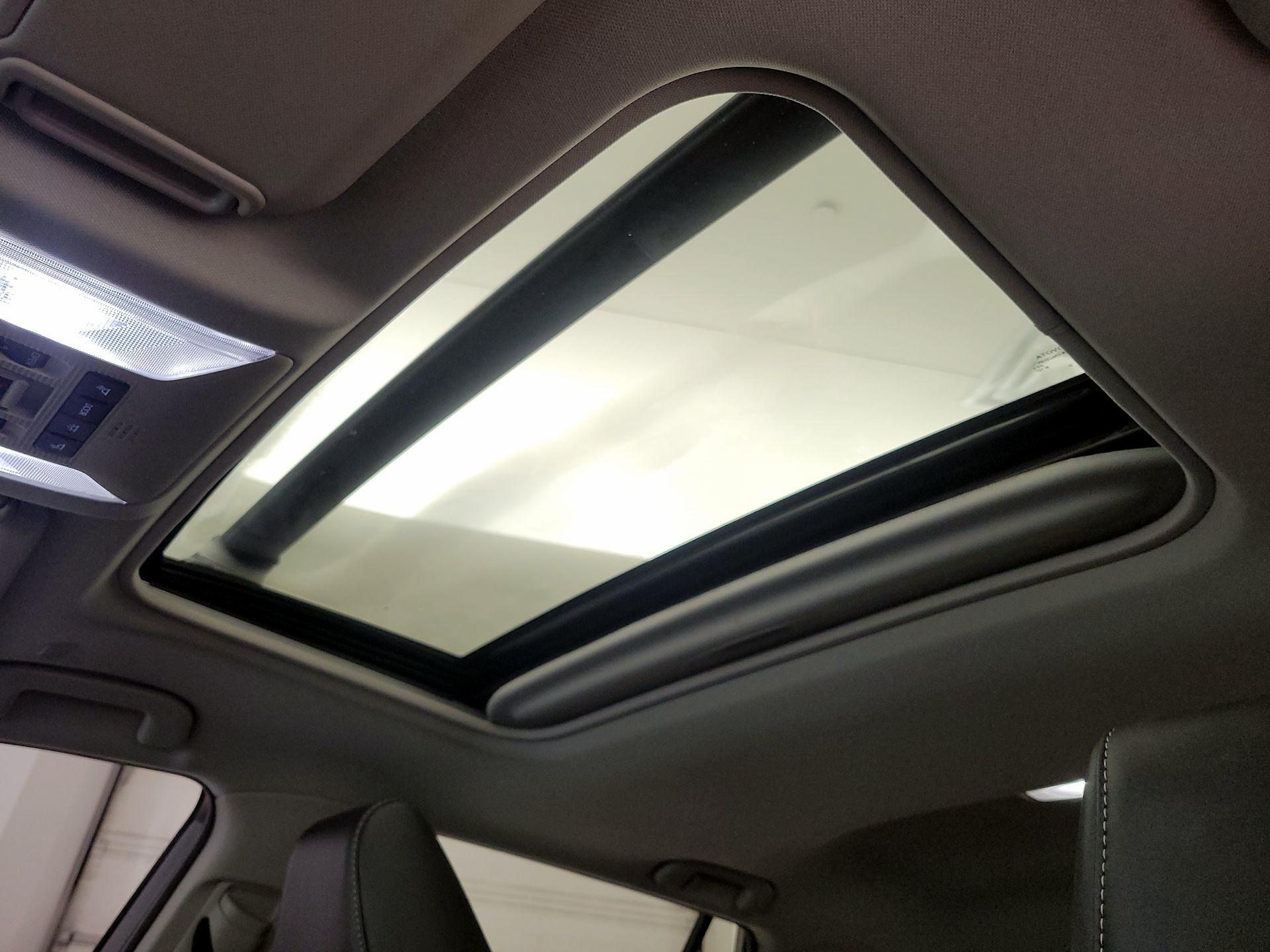 Thumbnail: 2024 Toyota RAV4 - 18