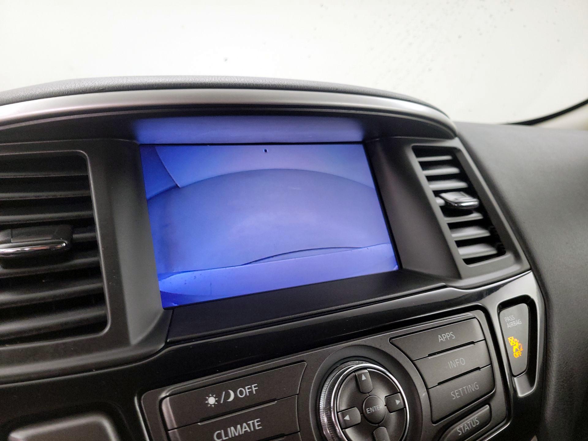 Thumbnail: 2018 Nissan Pathfinder - 14