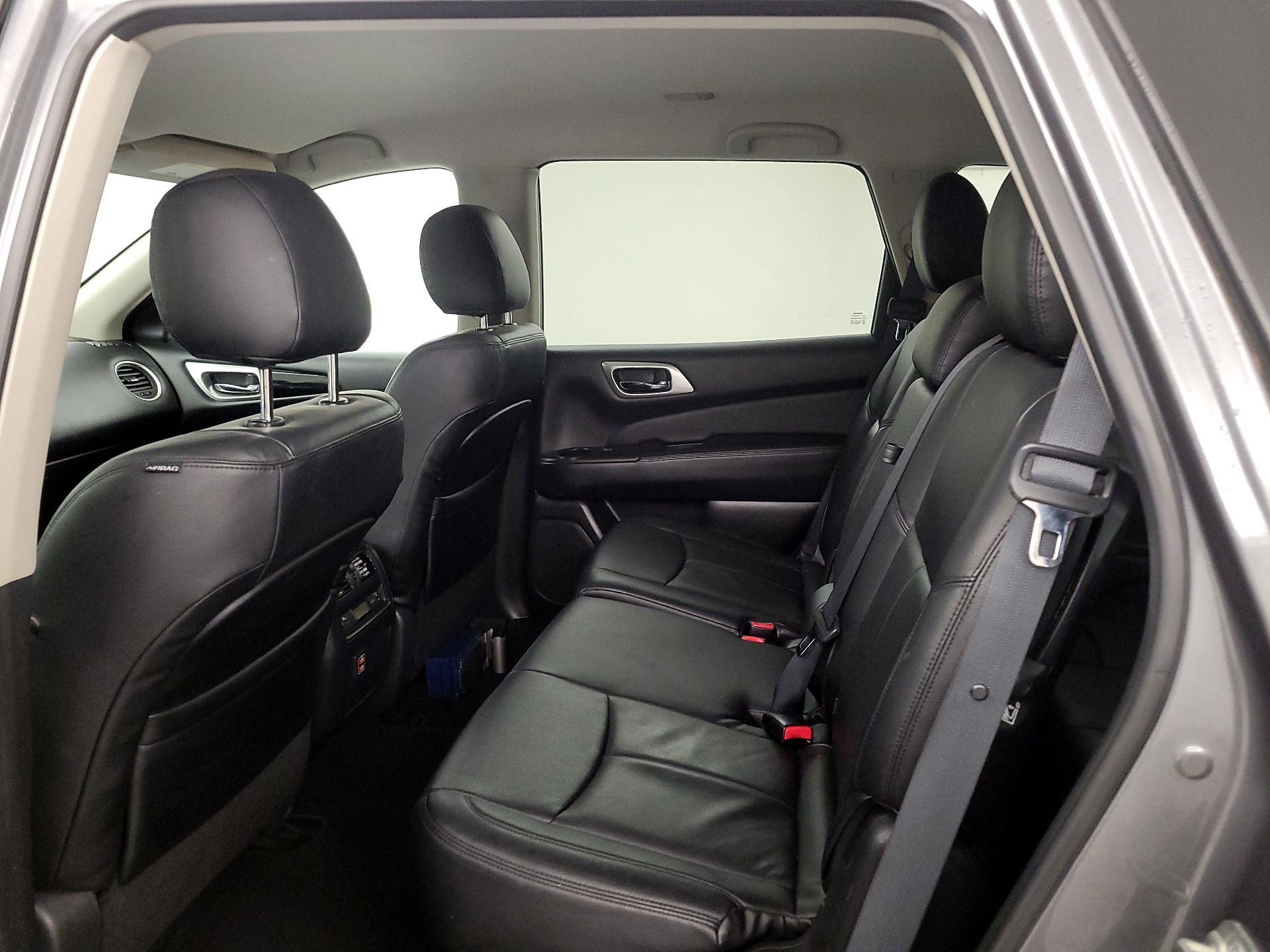 Thumbnail: 2018 Nissan Pathfinder - 19