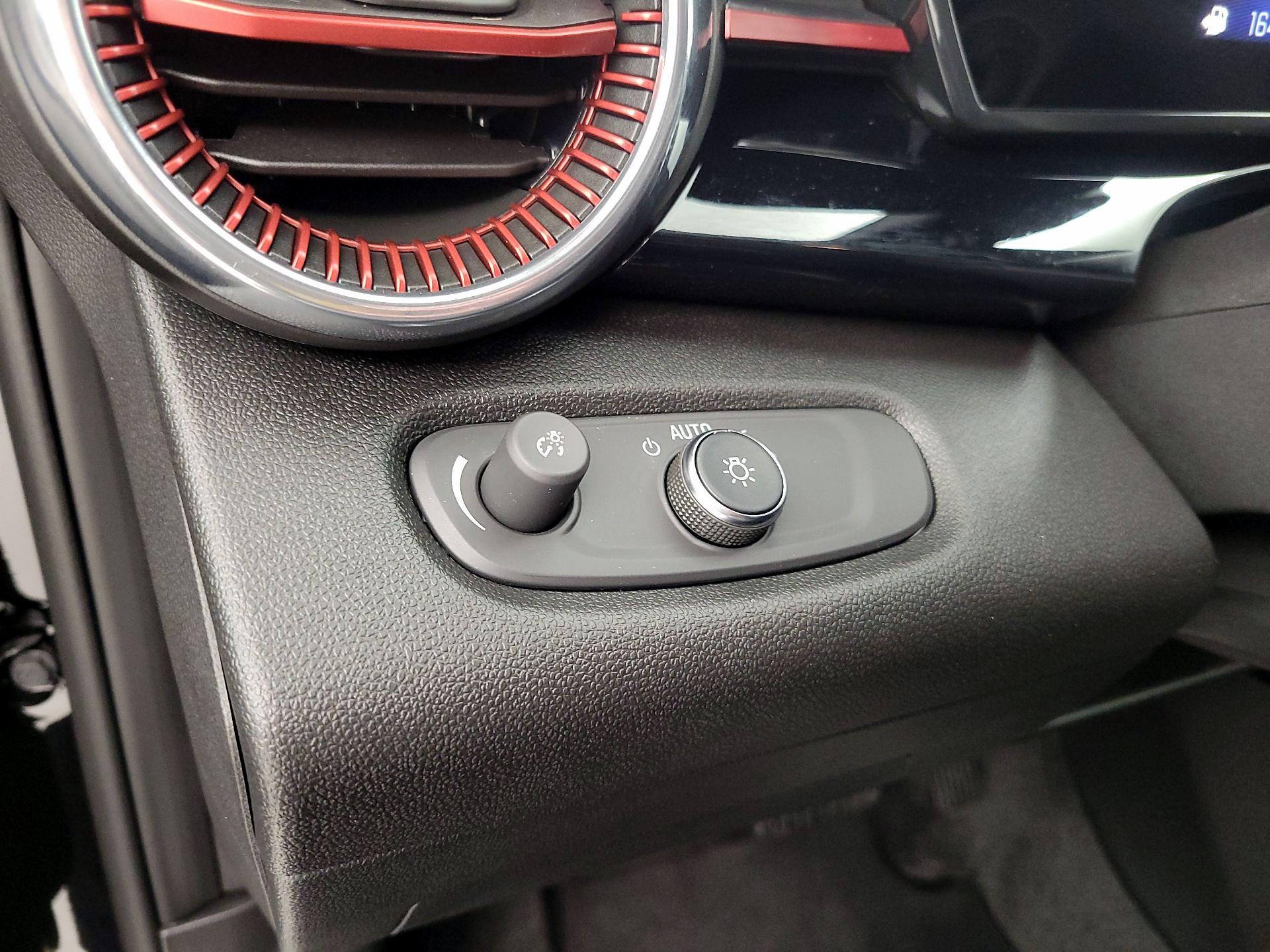 Thumbnail: 2025 Chevrolet Trax - 13