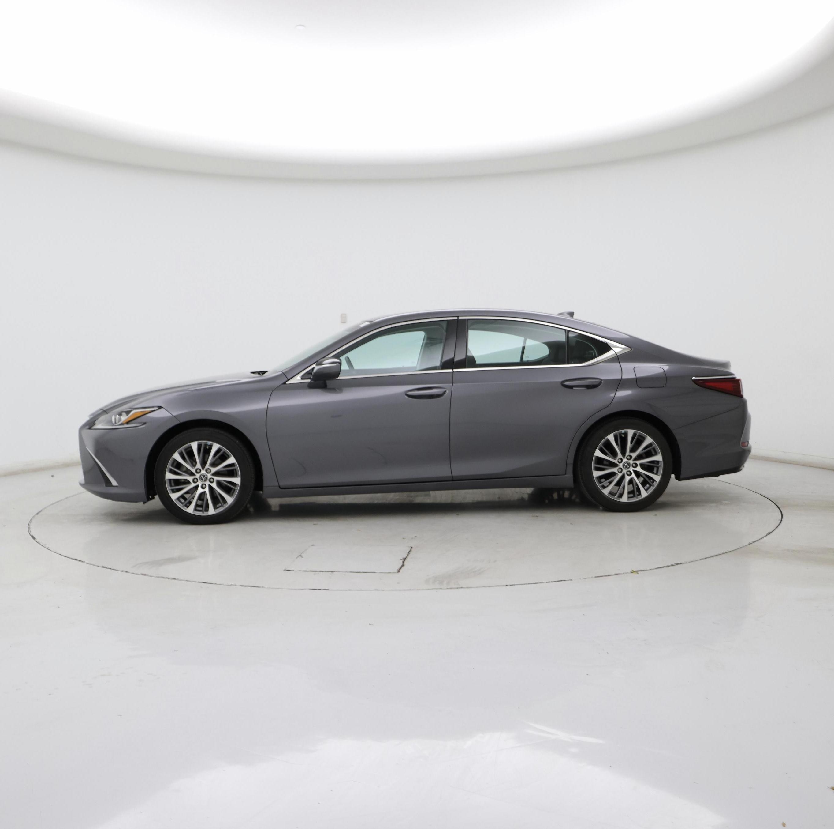 Thumbnail: 2020 Lexus ES - 3