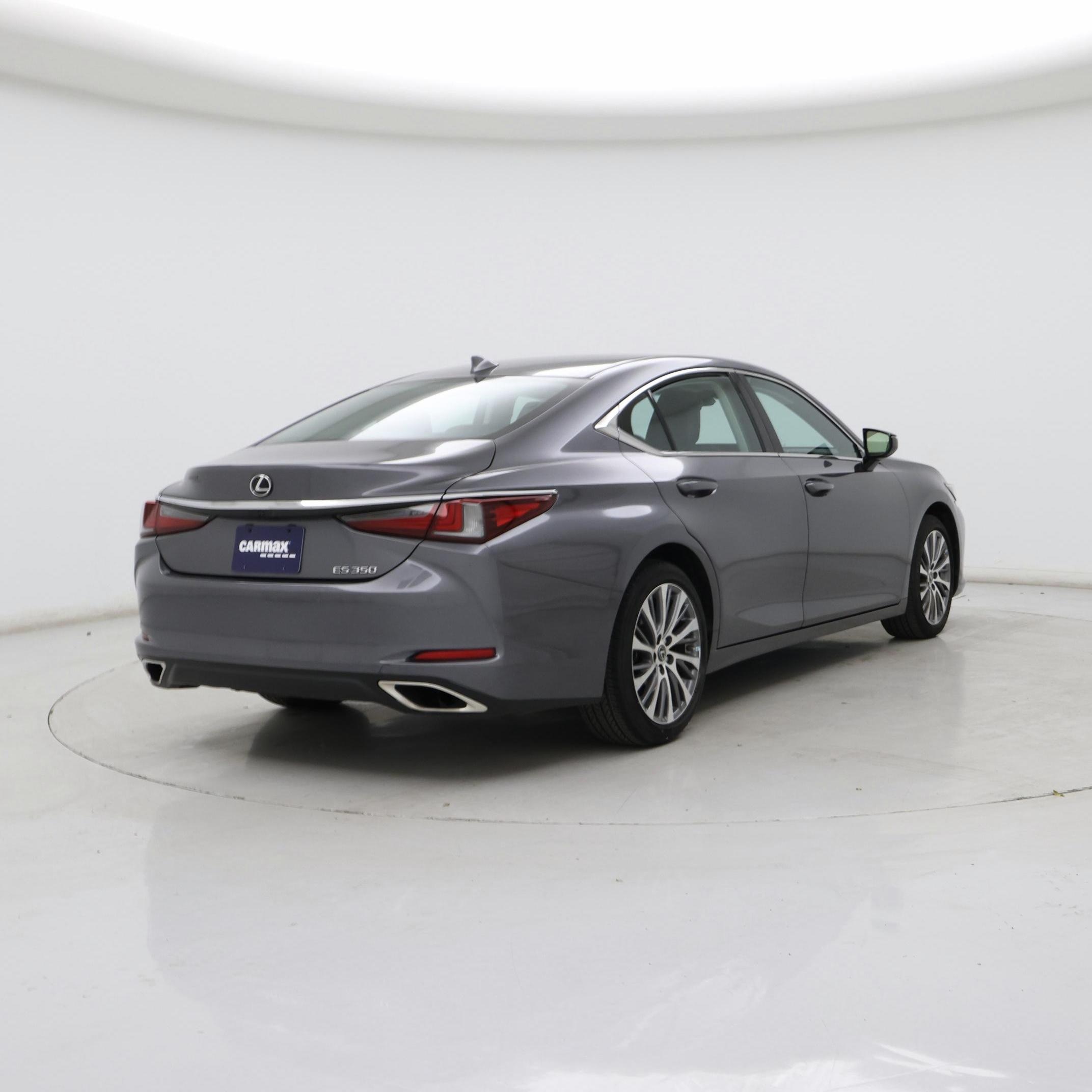 Thumbnail: 2020 Lexus ES - 8