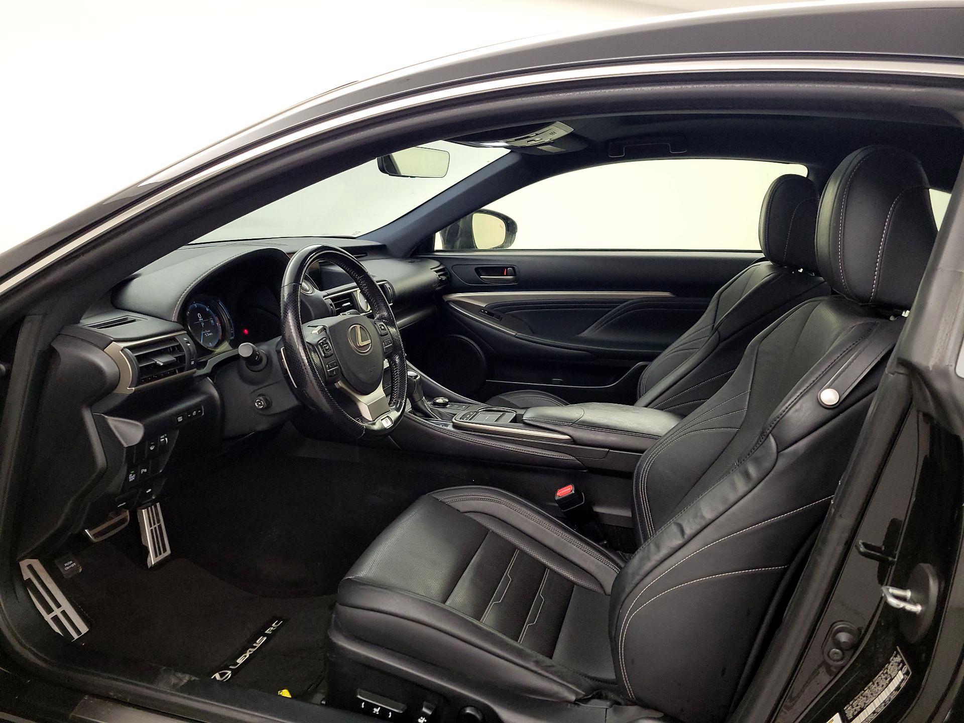 Thumbnail: 2017 Lexus RC - 11