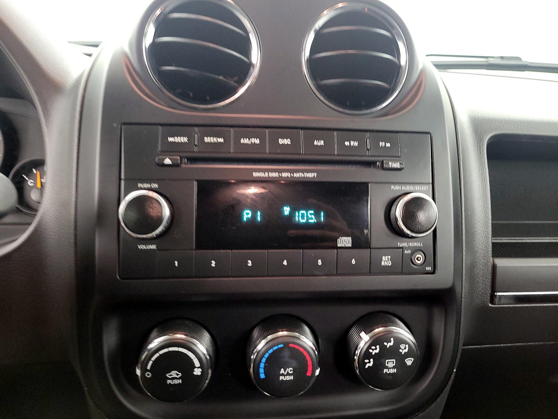 Thumbnail: 2015 Jeep Patriot - 14