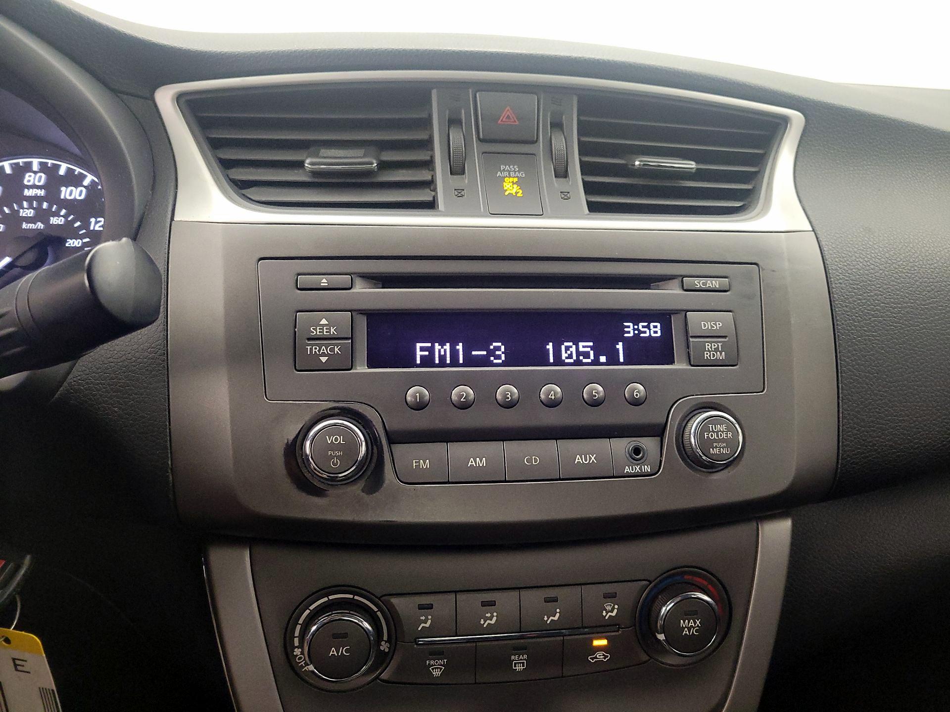 Thumbnail: 2014 Nissan Sentra - 14