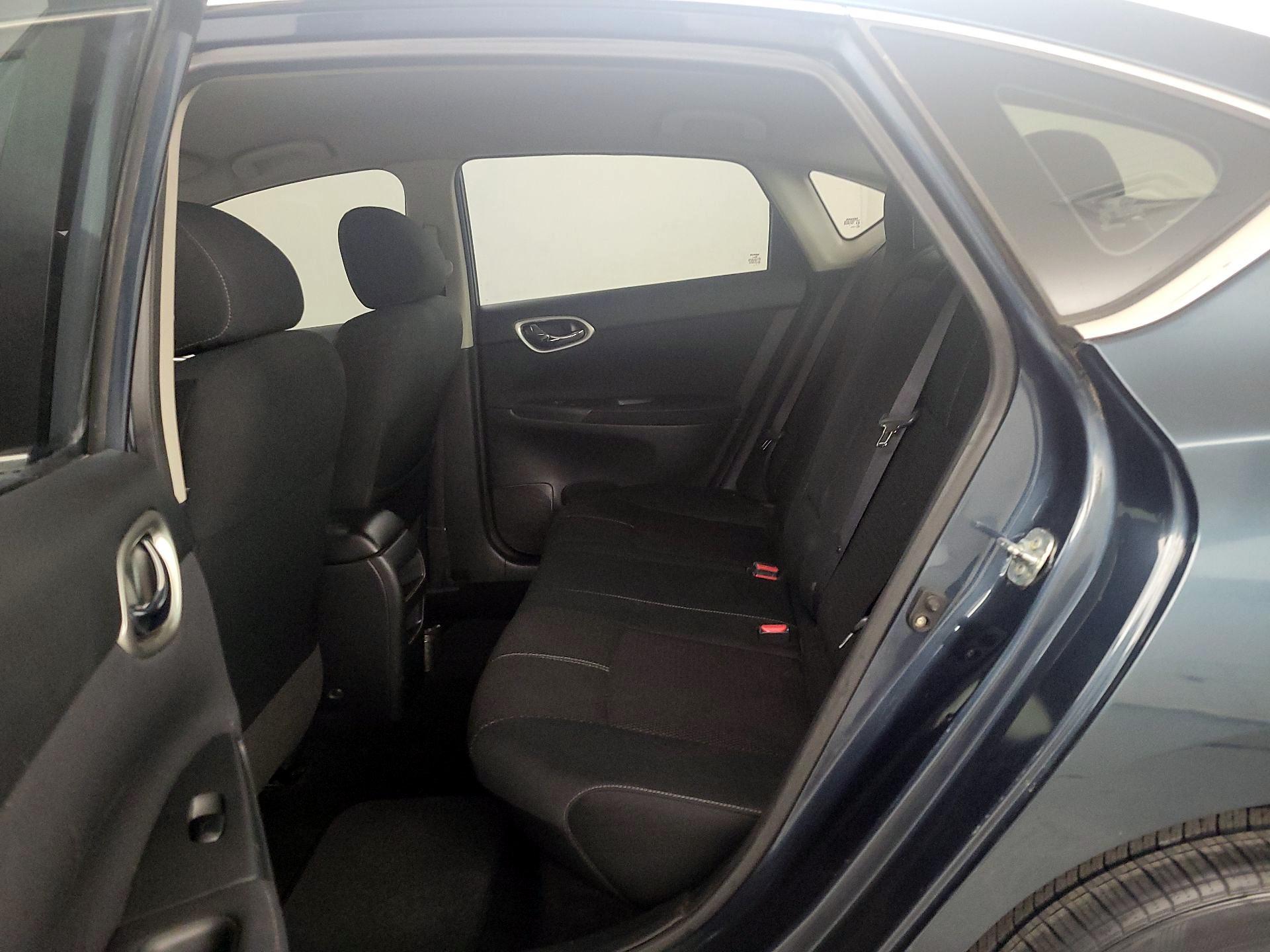 Thumbnail: 2014 Nissan Sentra - 17