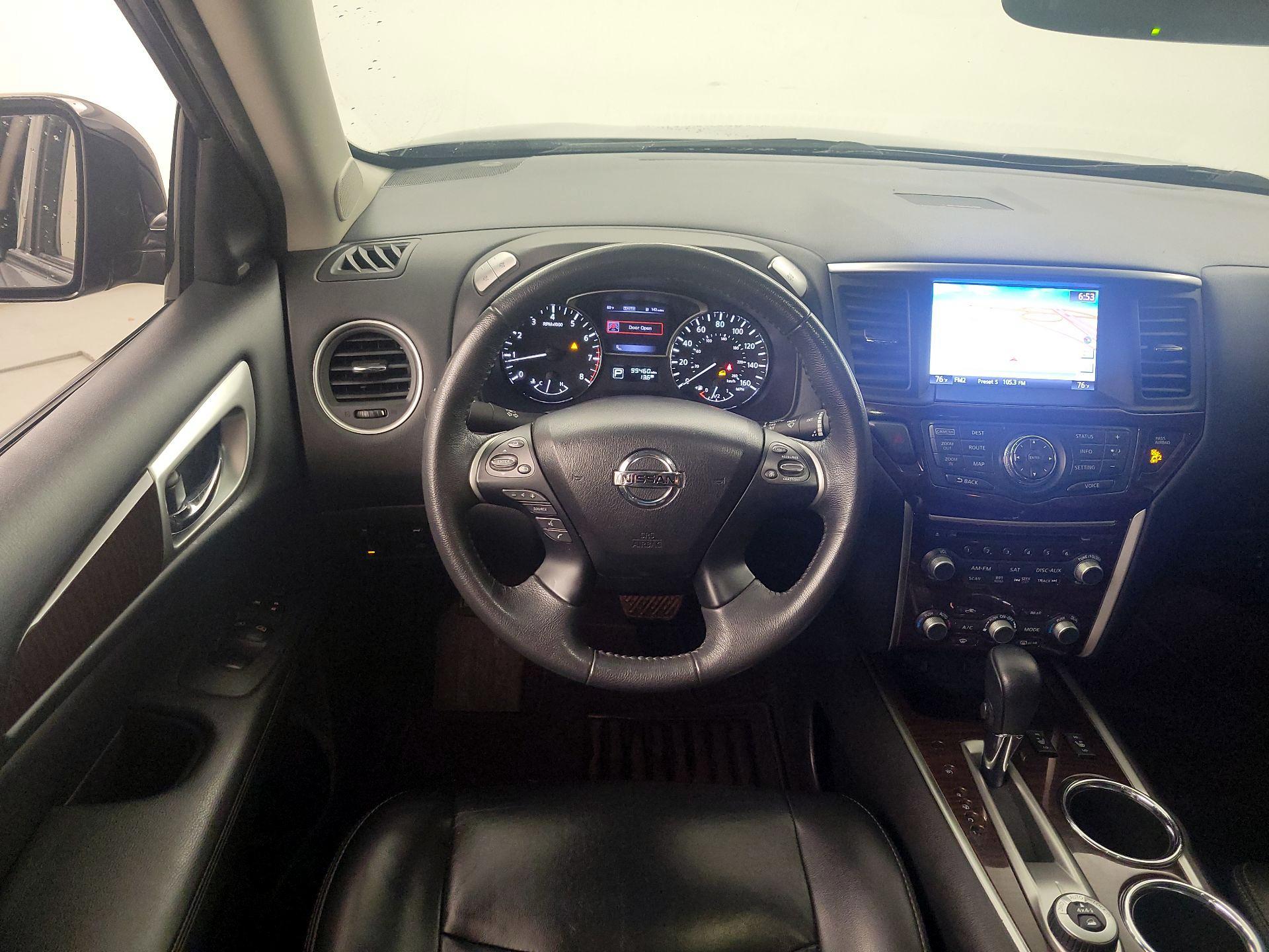 Thumbnail: 2015 Nissan Pathfinder - 10