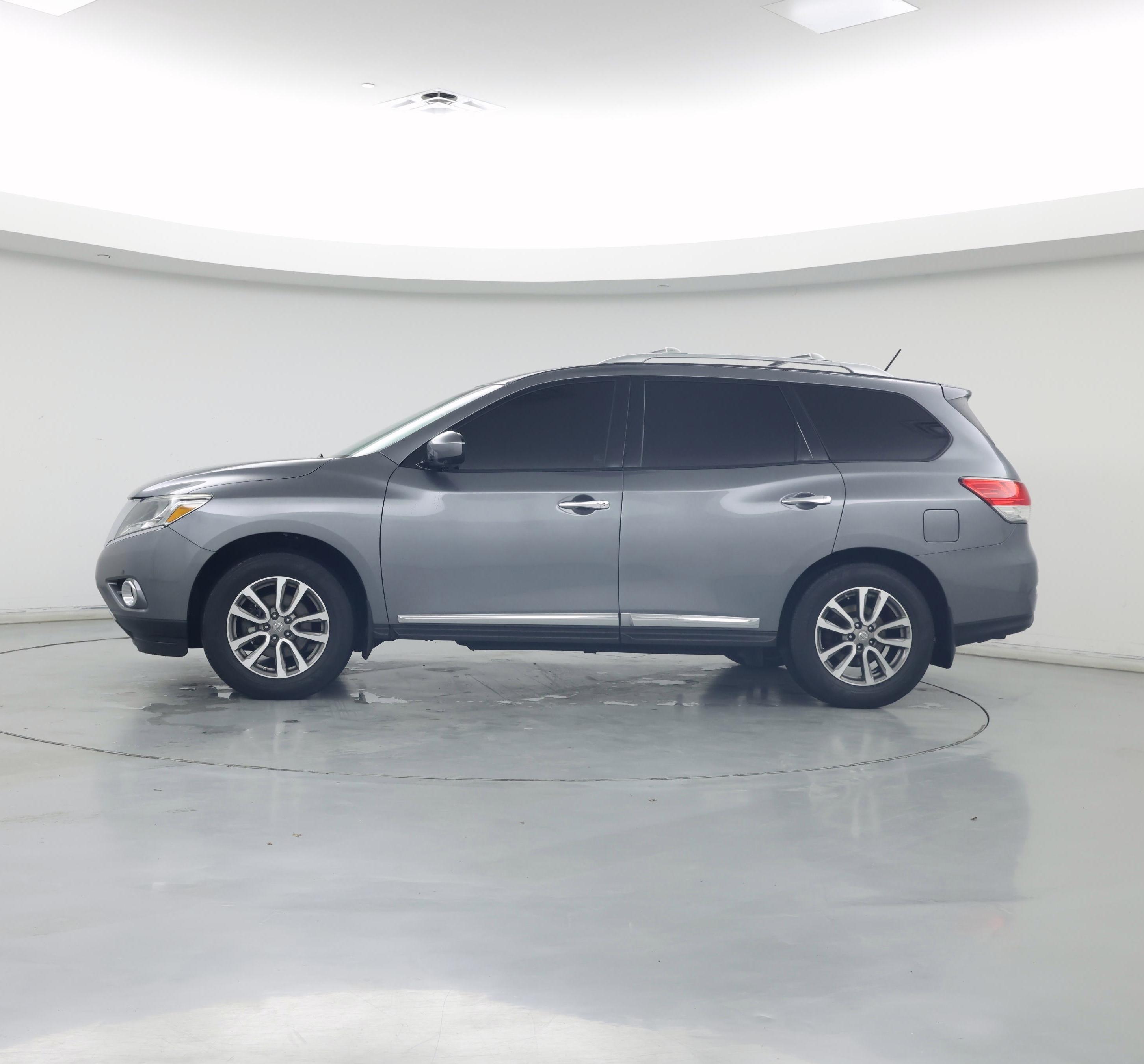 Thumbnail: 2015 Nissan Pathfinder - 3