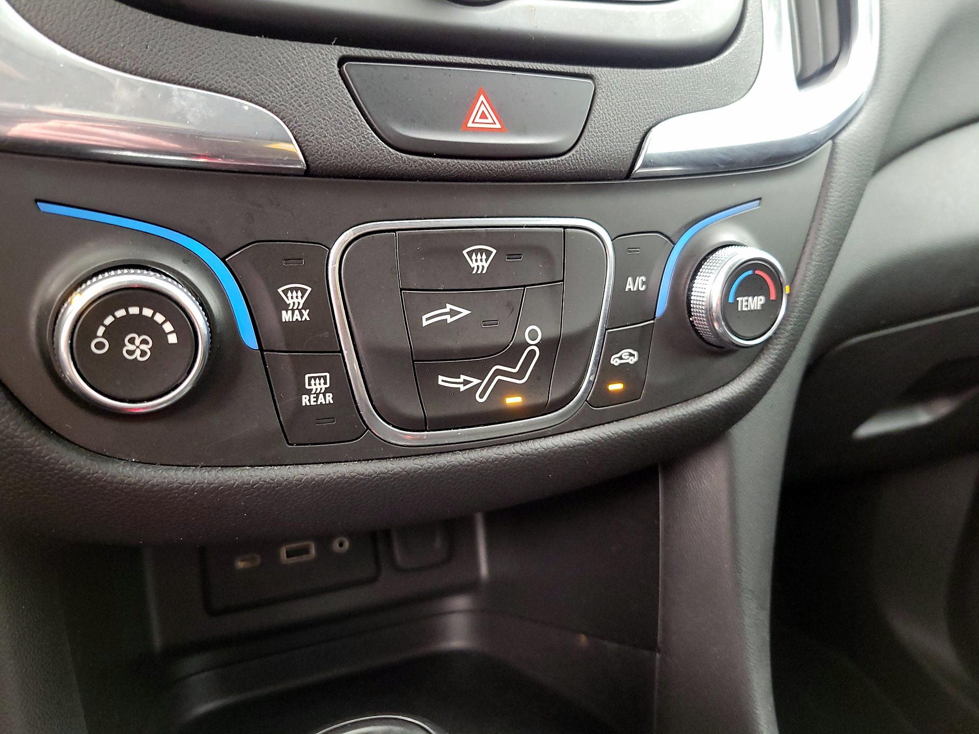 Thumbnail: 2020 Chevrolet Equinox - 17