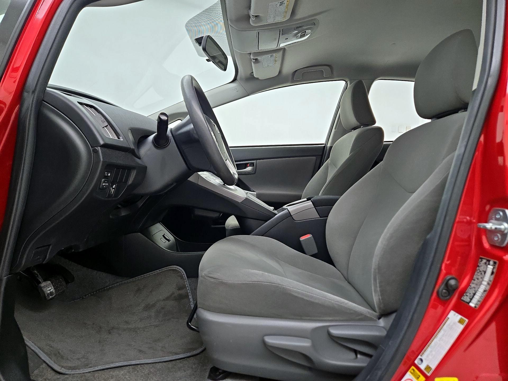 Thumbnail: 2014 Toyota Prius - 11